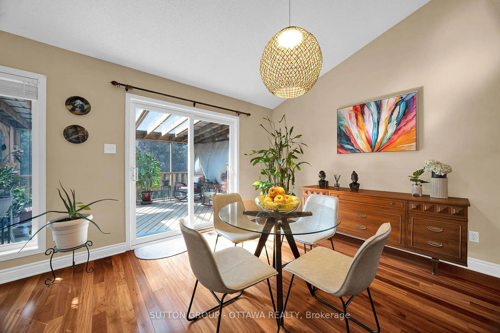 Photo 17 of 128 Annapolis Circle, Ottawa, Hunt Club — HOMEH