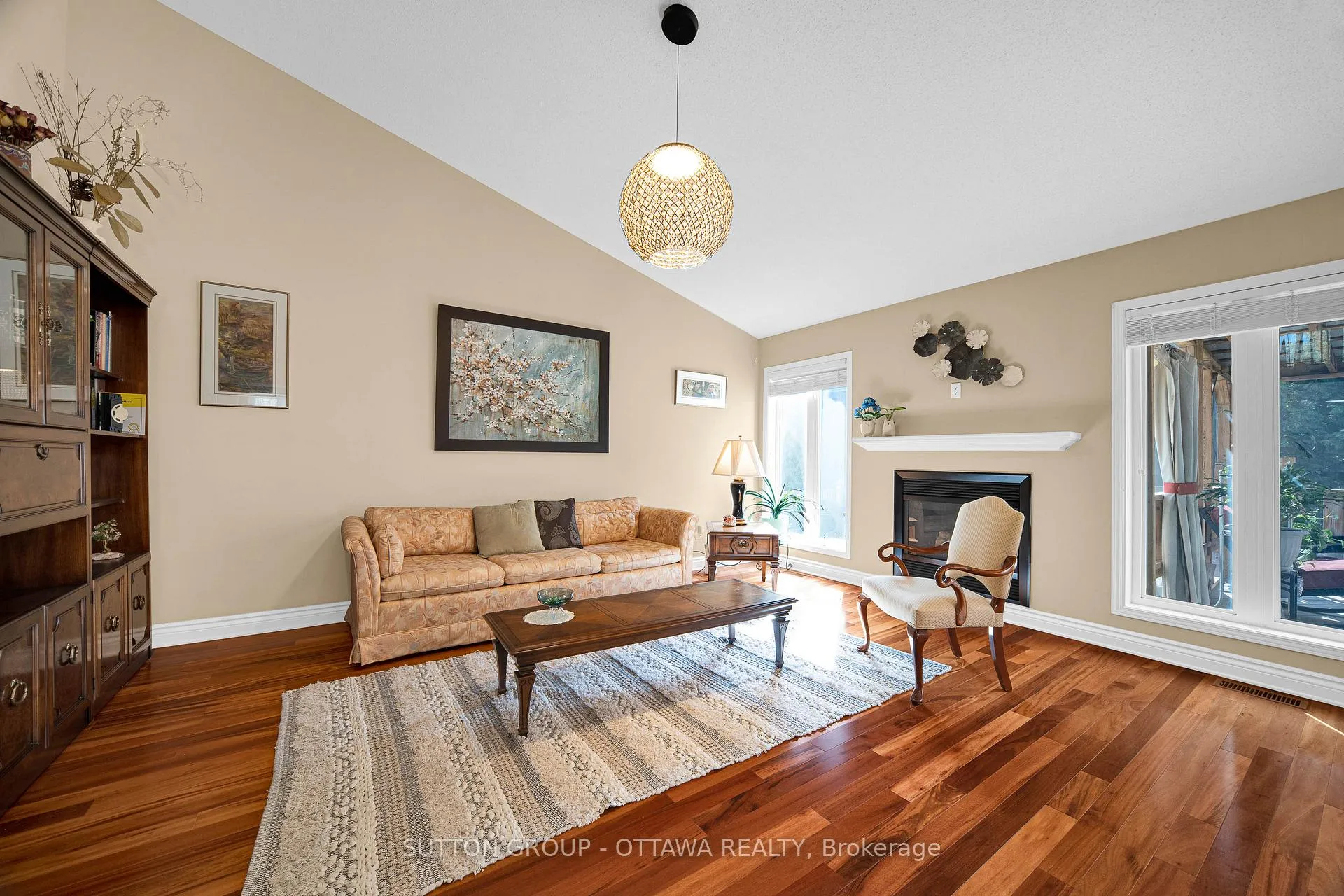 Photo 19 of 128 Annapolis Circle, Ottawa, Hunt Club — HOMEH
