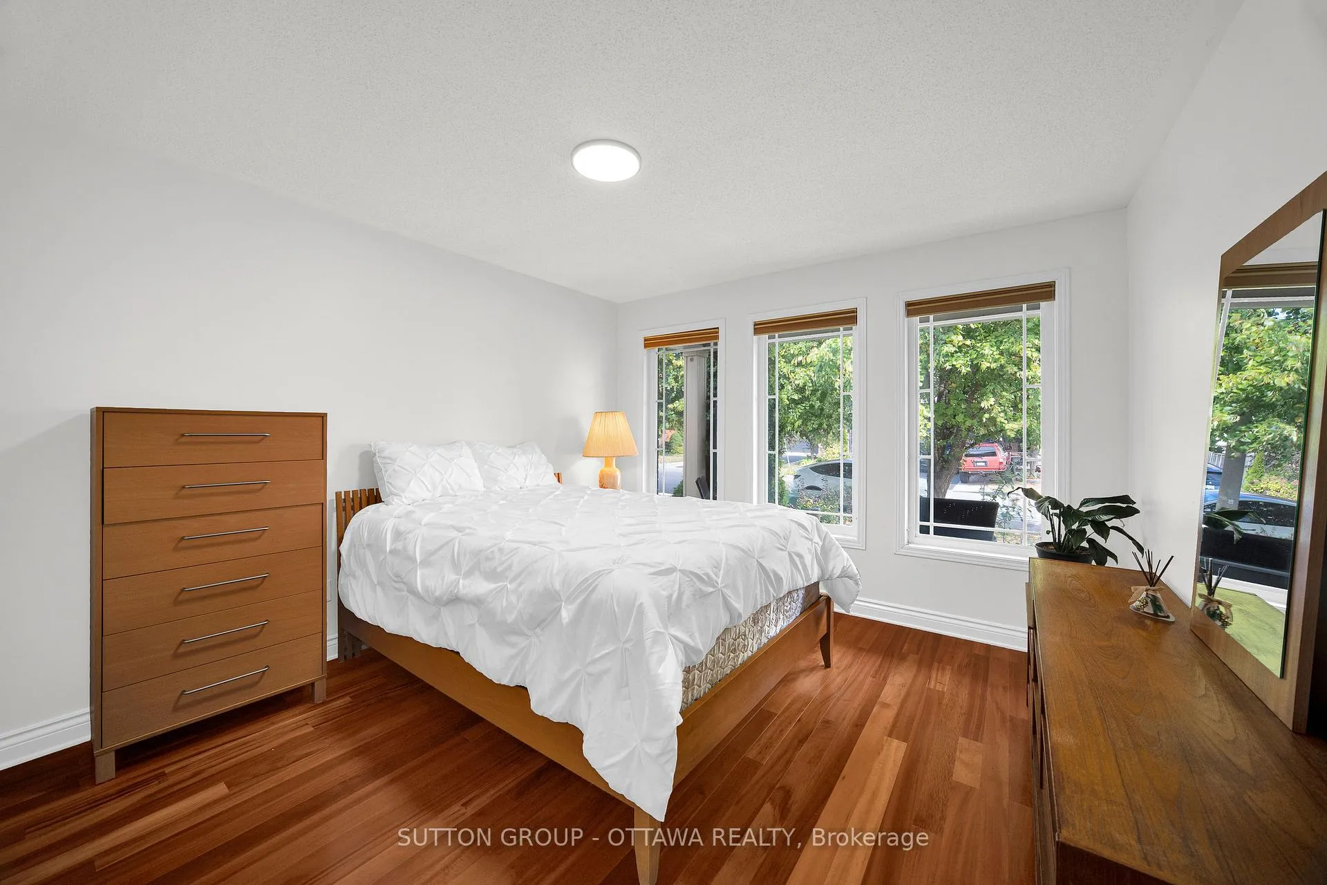 Photo 25 of 128 Annapolis Circle, Ottawa, Hunt Club — HOMEH