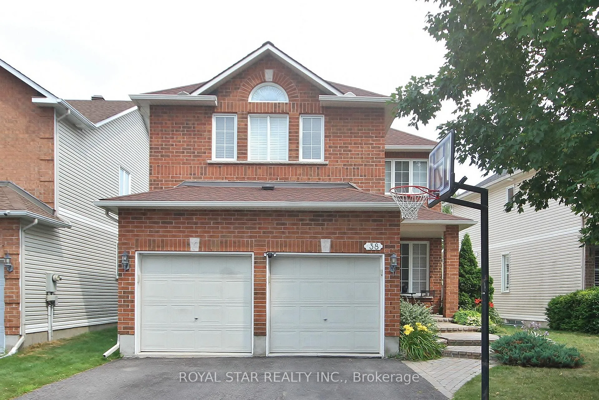Photo 1 of 38 Rialto Way, Ottawa, Hunt Club Park/Greenboro — HOMEH