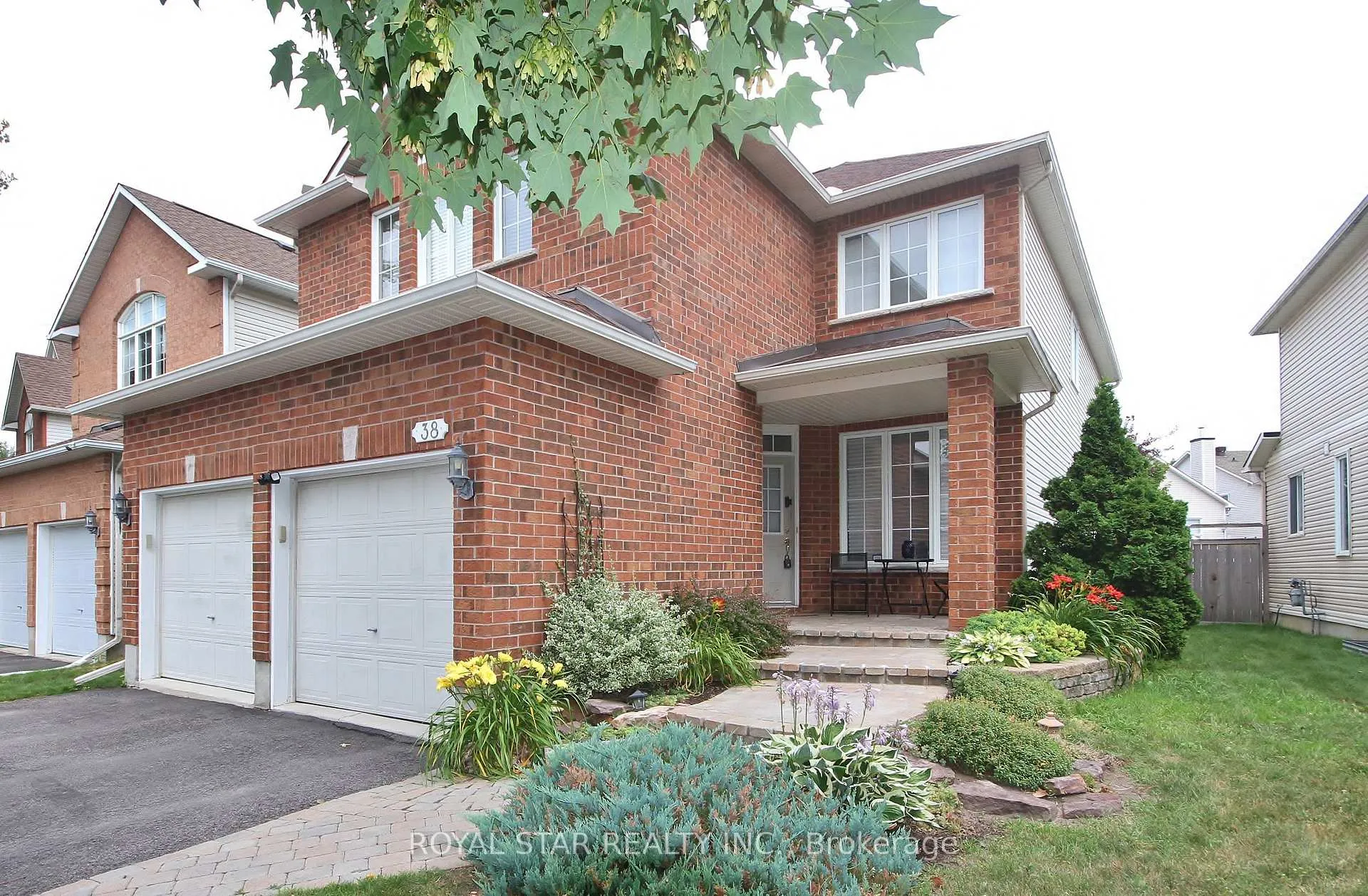 Photo 2 of 38 Rialto Way, Ottawa, Hunt Club Park/Greenboro — HOMEH