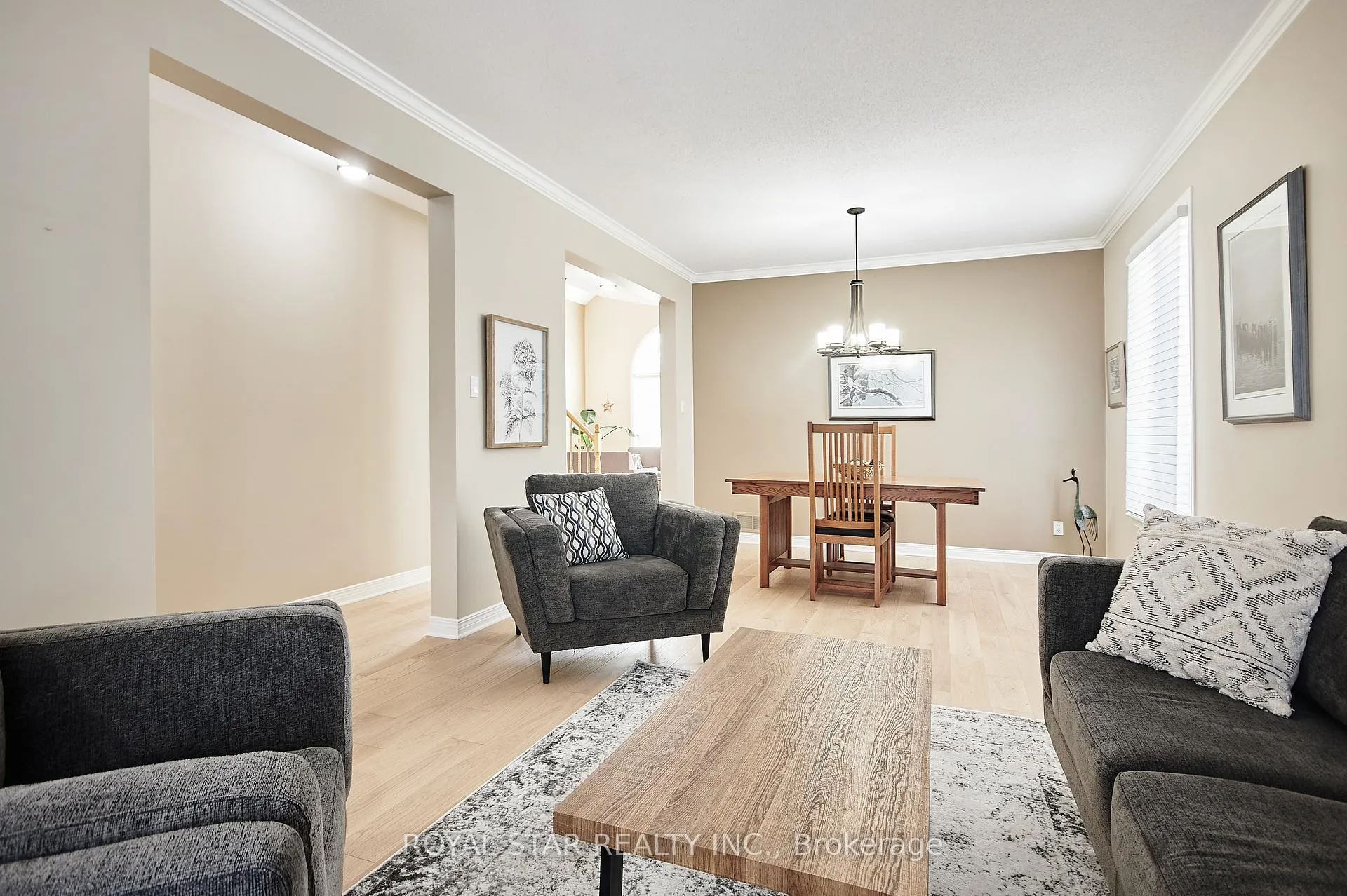 Photo 10 of 38 Rialto Way, Ottawa, Hunt Club Park/Greenboro — HOMEH