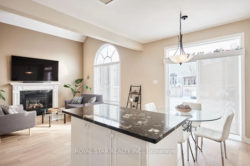 Photo 22 of 38 Rialto Way, Ottawa, Hunt Club Park/Greenboro — HOMEH