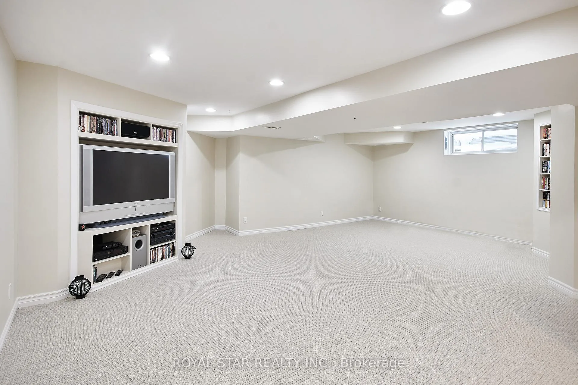 Photo 35 of 38 Rialto Way, Ottawa, Hunt Club Park/Greenboro — HOMEH