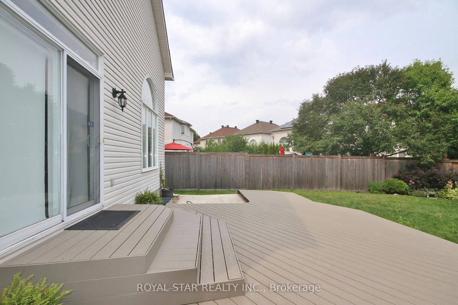 Photo 41 of 38 Rialto Way, Ottawa, Hunt Club Park/Greenboro — HOMEH