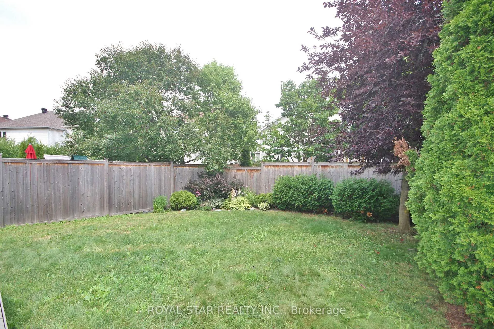 Photo 42 of 38 Rialto Way, Ottawa, Hunt Club Park/Greenboro — HOMEH