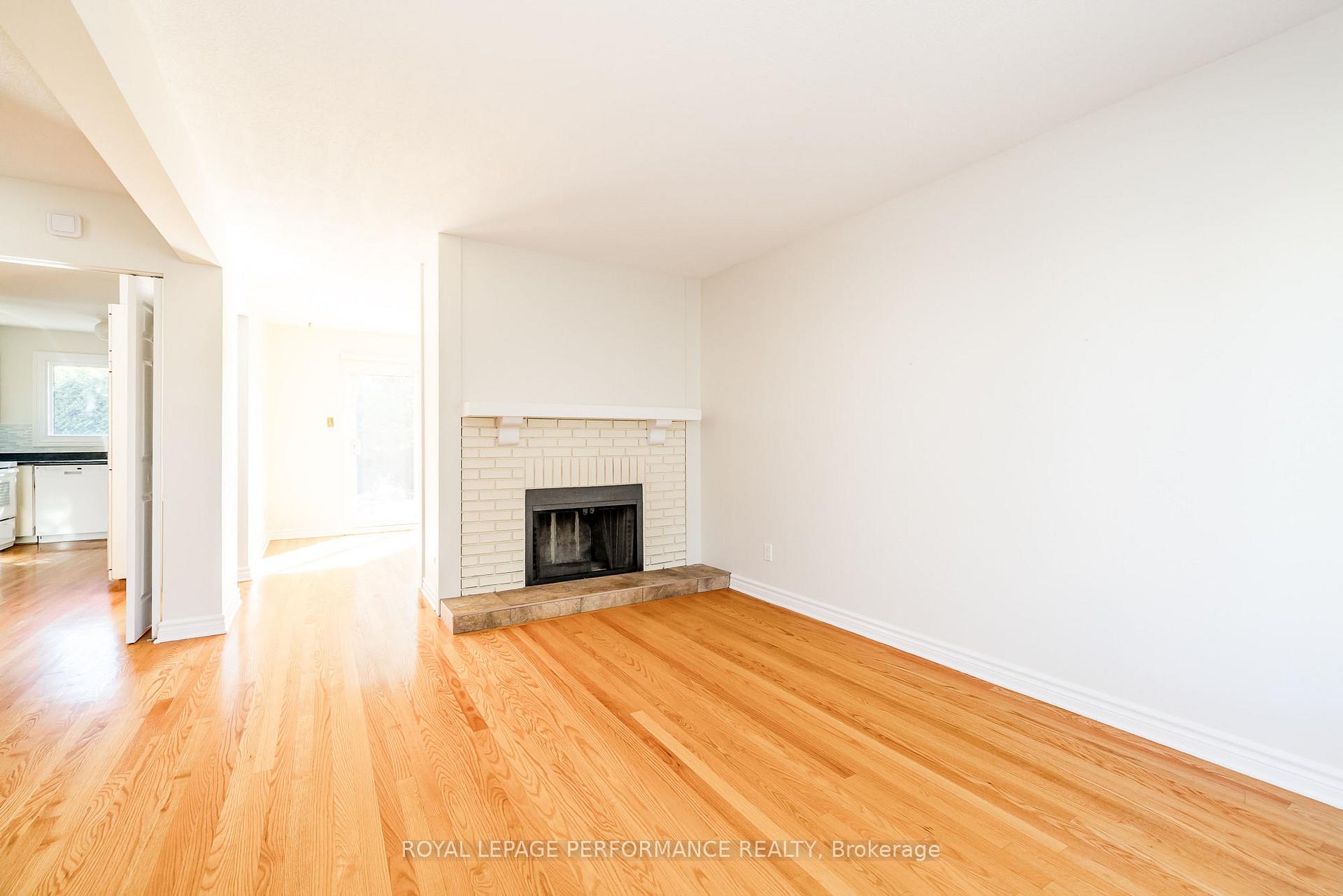 Photo 5 of 53 Sample Road, Ottawa, Hunt Club — HOMEH