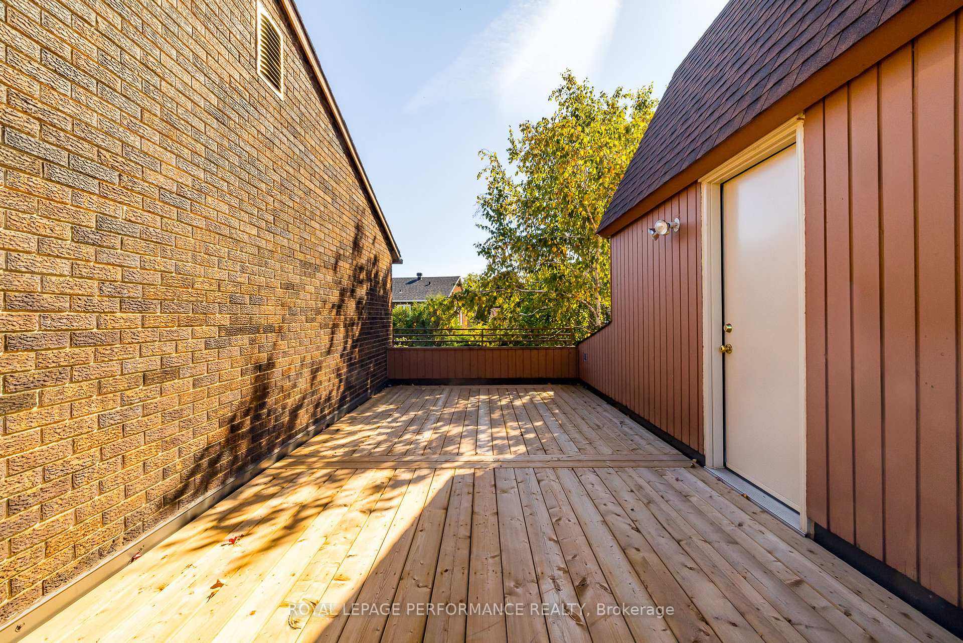 Photo 22 of 53 Sample Road, Ottawa, Hunt Club — HOMEH
