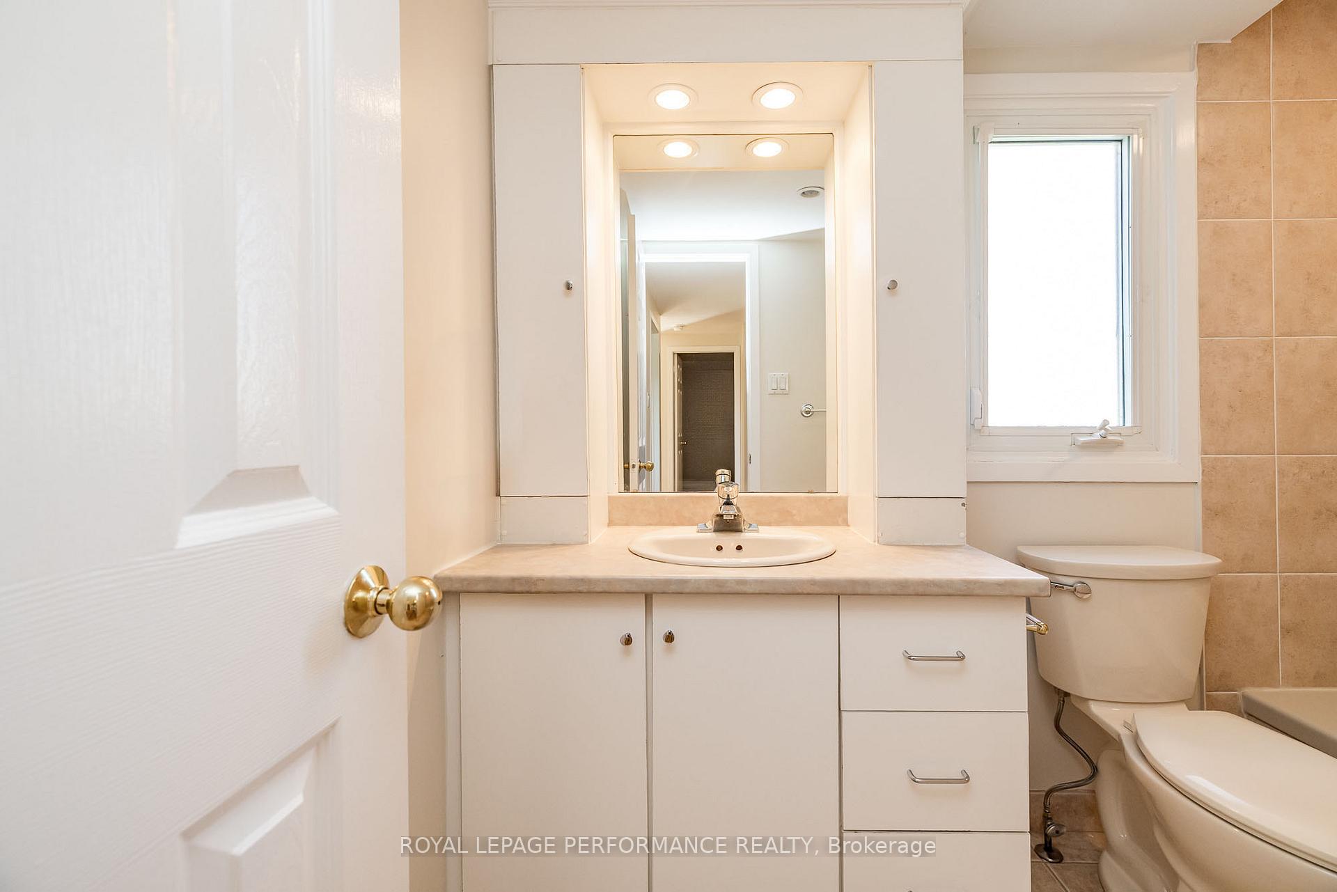 Photo 24 of 53 Sample Road, Ottawa, Hunt Club — HOMEH