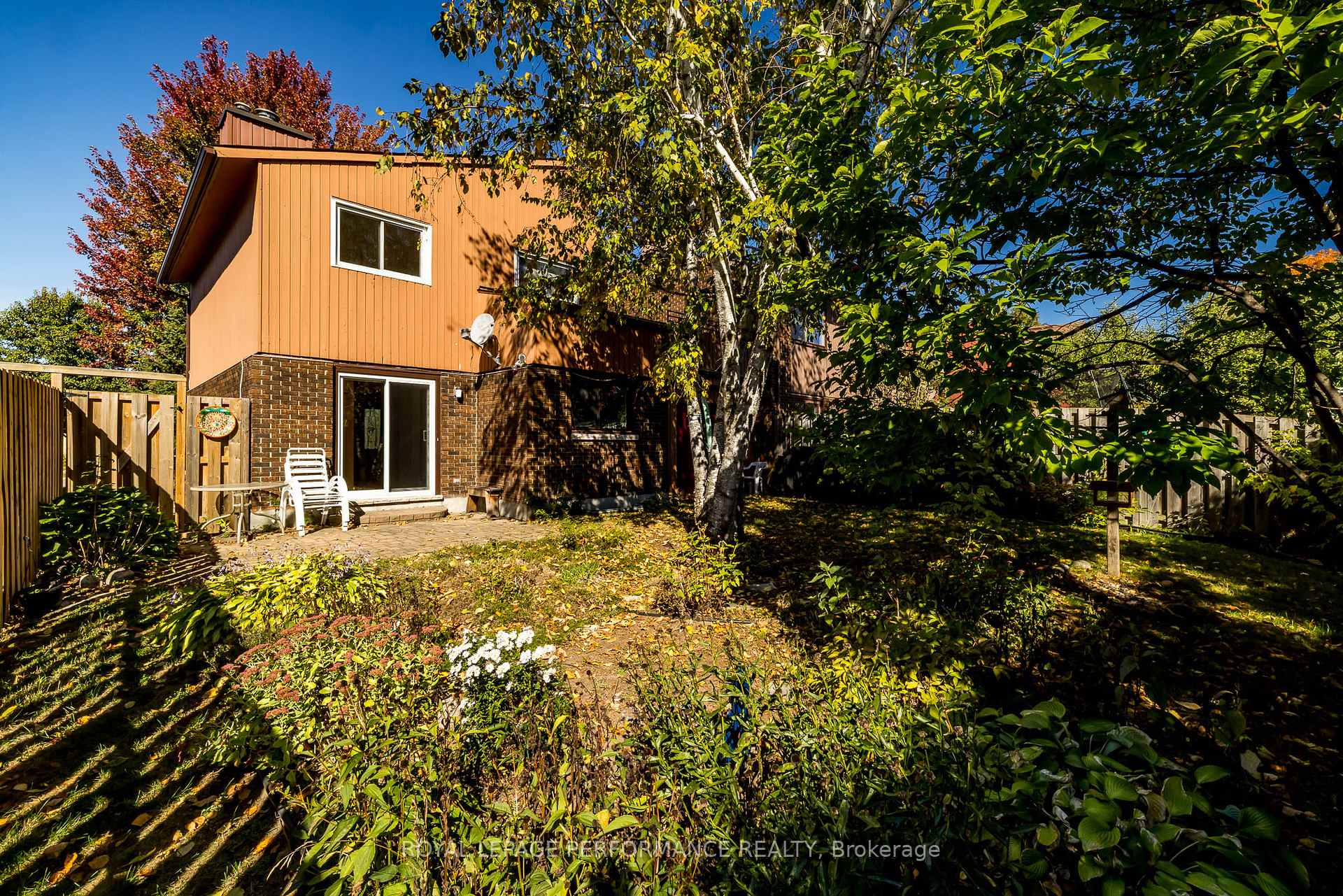 Photo 30 of 53 Sample Road, Ottawa, Hunt Club — HOMEH