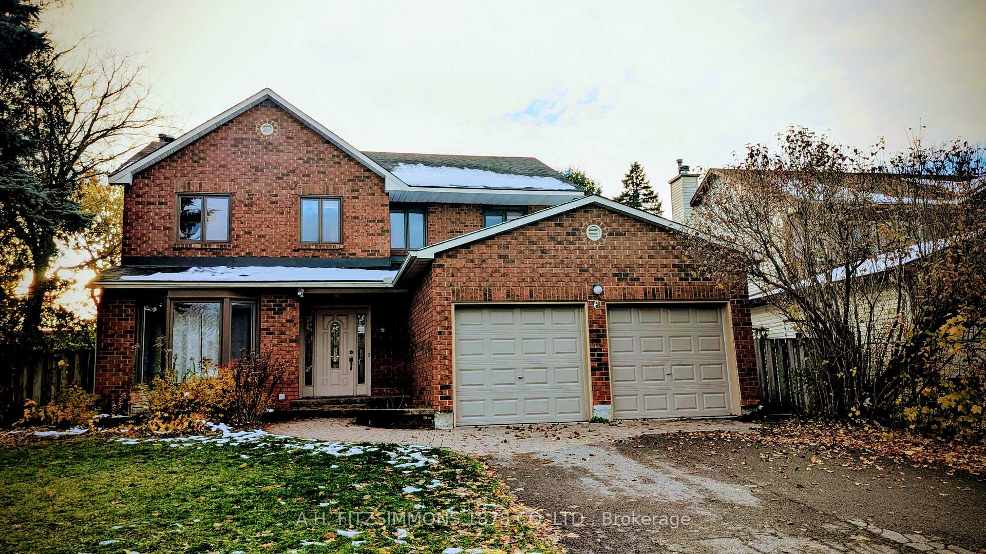 Photo 1 of 6 Pattermead Crescent, Ottawa, Hunt Club/Western Community — HOMEH