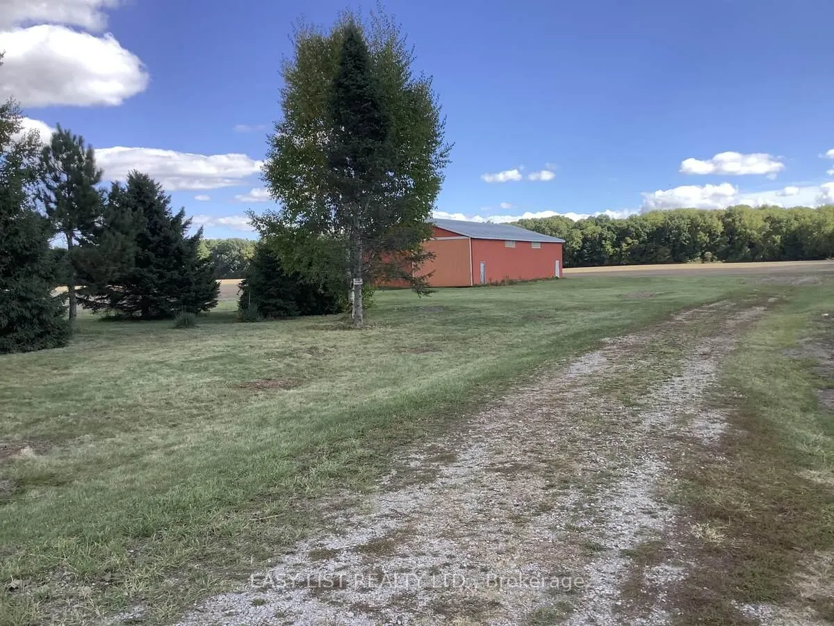 Photo of 1618 McCain Side Road W