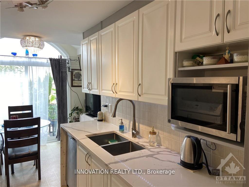 Photo 11 of 84 Brady Avenue, Ottawa, Kanata - Morgan's Grant/South March — HOMEH
