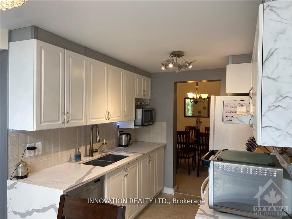 Photo 12 of 84 Brady Avenue, Ottawa, Kanata - Morgan's Grant/South March — HOMEH