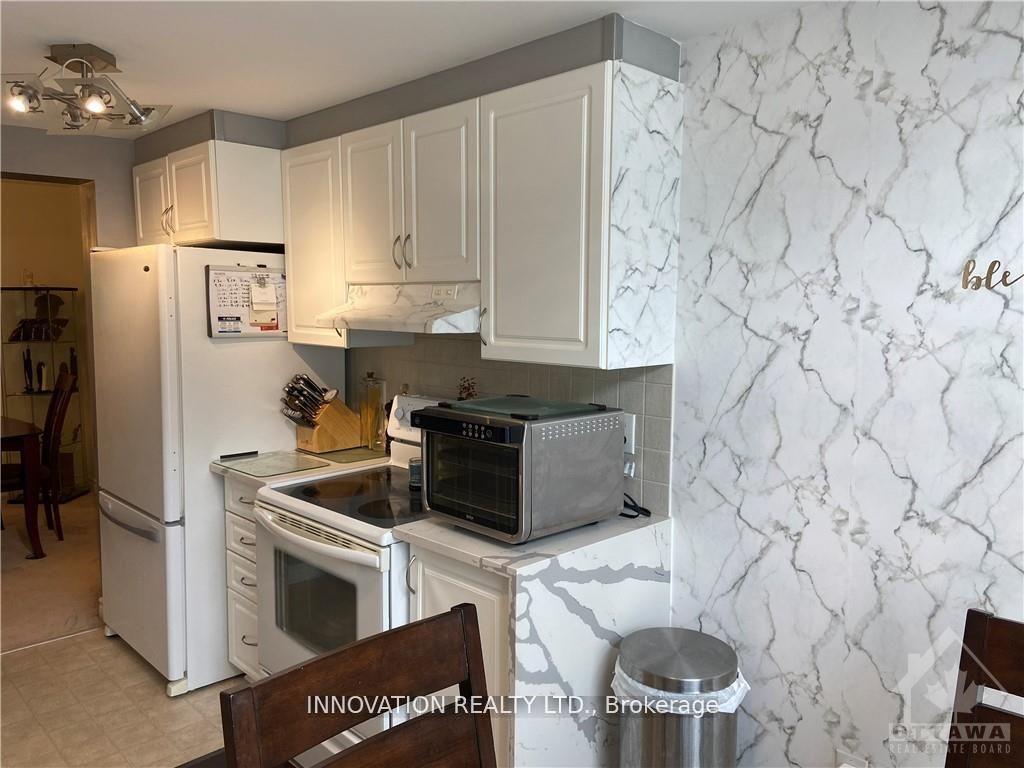 Photo 13 of 84 Brady Avenue, Ottawa, Kanata - Morgan's Grant/South March — HOMEH