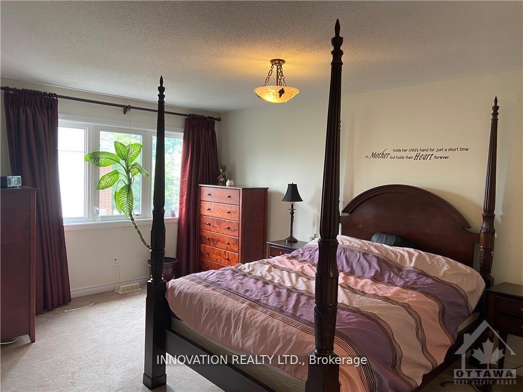 Photo 18 of 84 Brady Avenue, Ottawa, Kanata - Morgan's Grant/South March — HOMEH