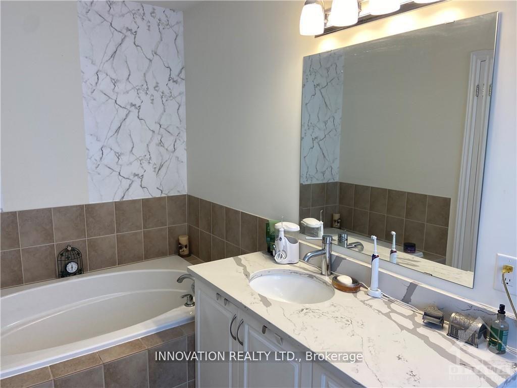 Photo 20 of 84 Brady Avenue, Ottawa, Kanata - Morgan's Grant/South March — HOMEH