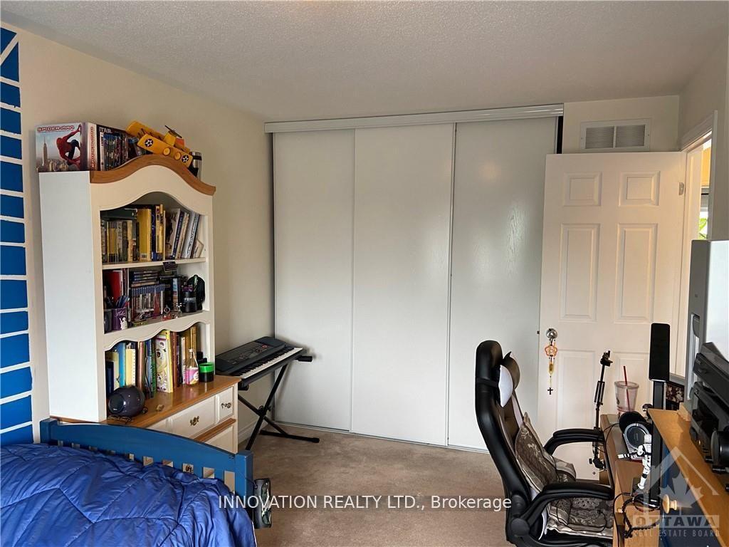 Photo 23 of 84 Brady Avenue, Ottawa, Kanata - Morgan's Grant/South March — HOMEH