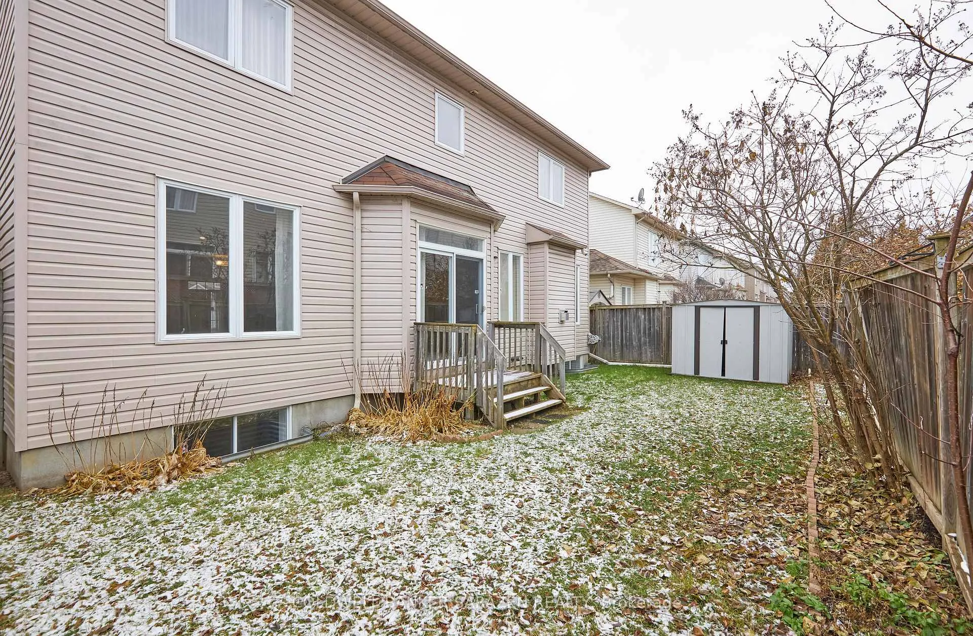 Photo 14 of 198 Annapolis Circle, Ottawa, Hunt Club — HOMEH