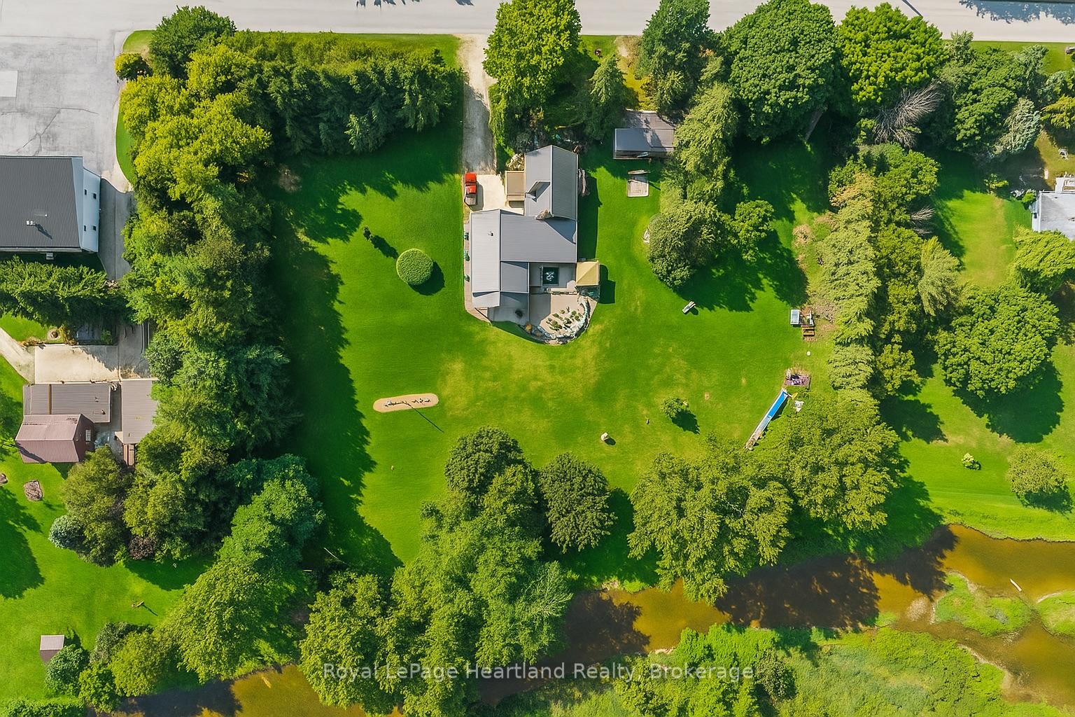 Photo 2 of 1043 Queen Street, Howick — HOMEH