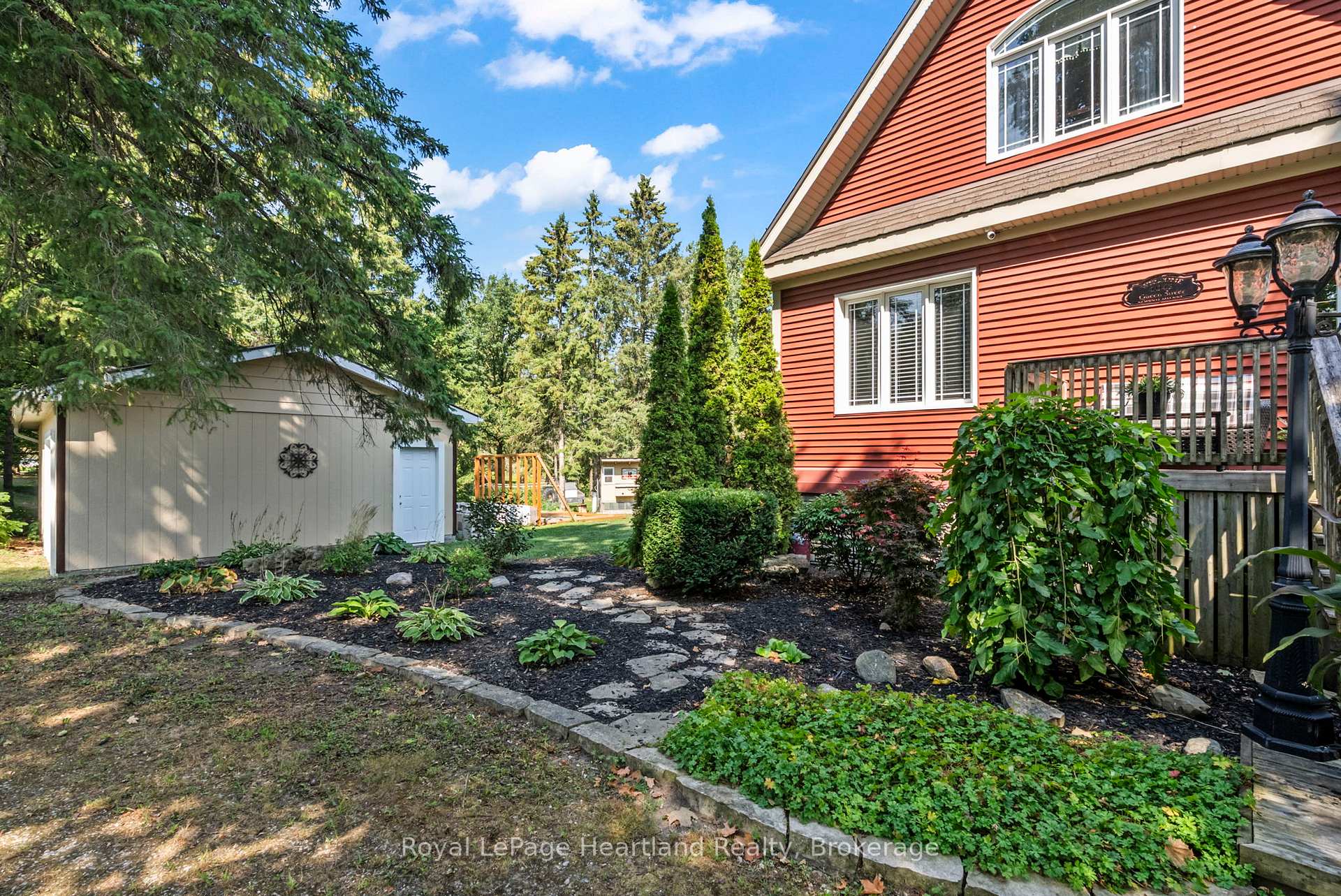 Photo 10 of 1043 Queen Street, Howick — HOMEH