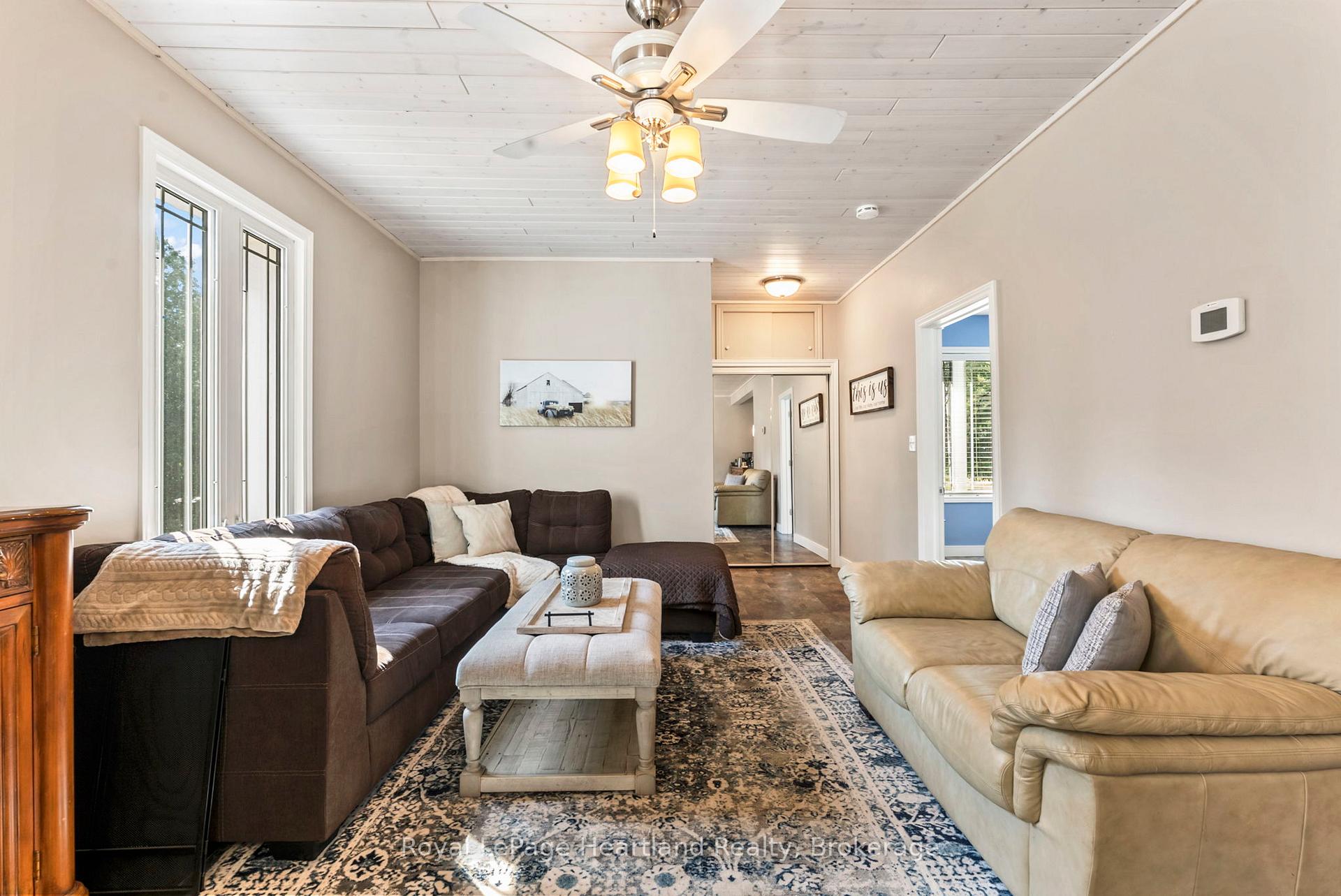 Photo 16 of 1043 Queen Street, Howick — HOMEH