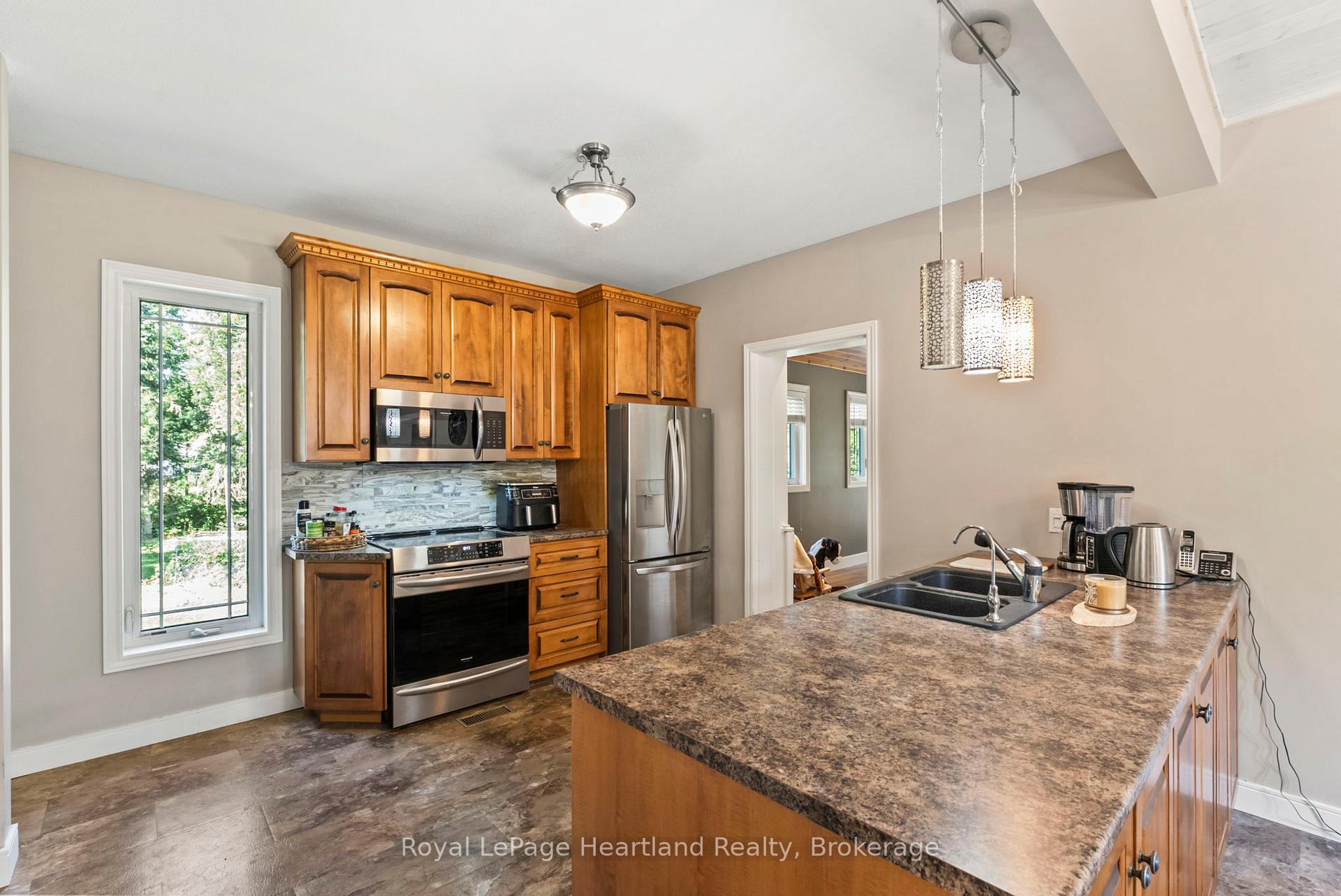 Photo 20 of 1043 Queen Street, Howick — HOMEH