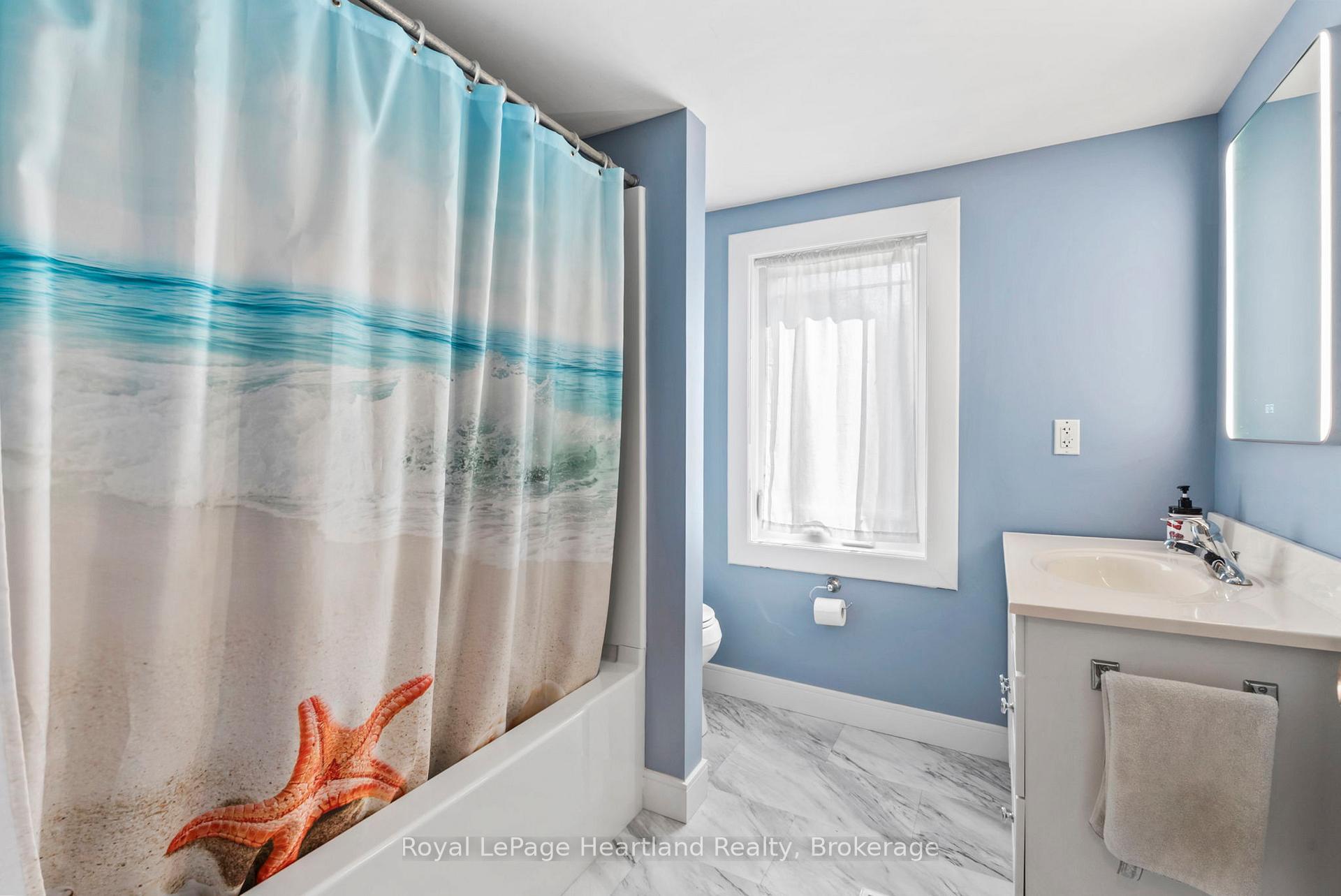 Photo 23 of 1043 Queen Street, Howick — HOMEH