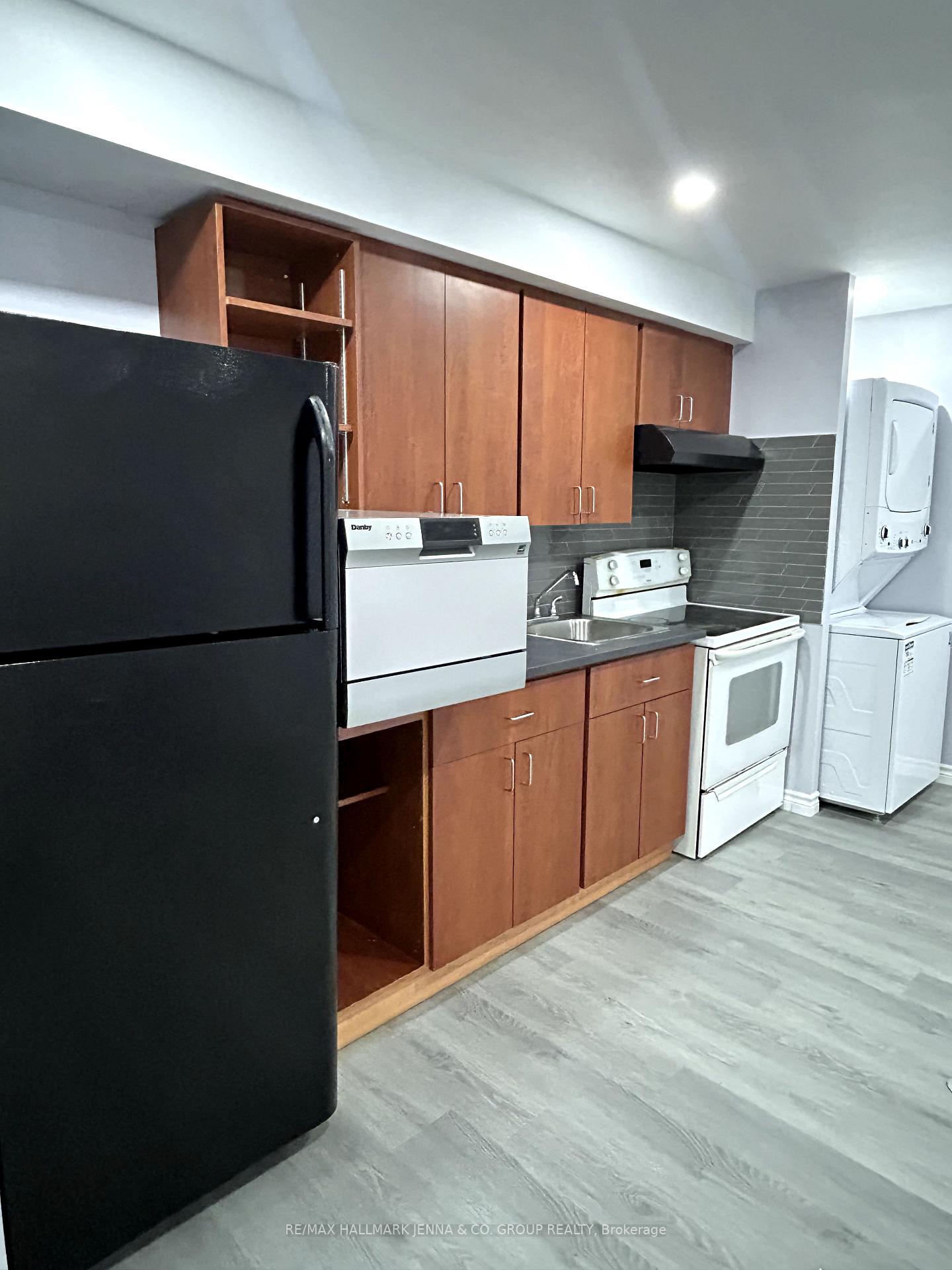 Photo 7 of Unit B, 62 Greenboro Crescent, Ottawa, Hunt Club Park/Greenboro — HOMEH