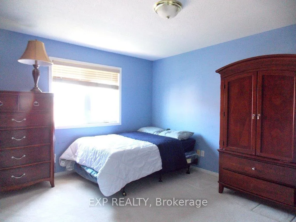 Photo 14 of 129 Annapolis Circle, Ottawa, Hunt Club — HOMEH