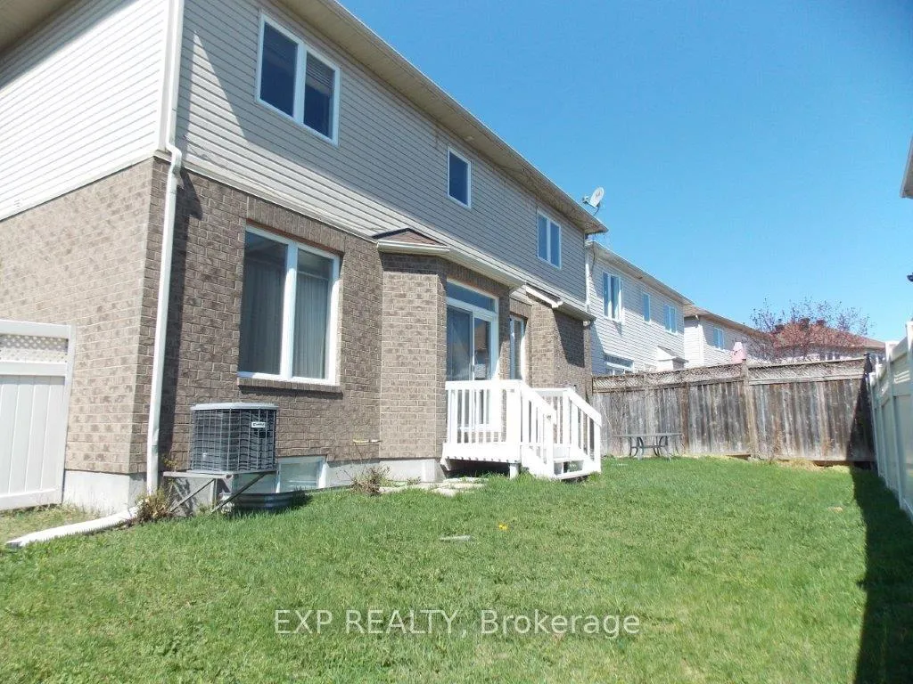 Photo 16 of 129 Annapolis Circle, Ottawa, Hunt Club — HOMEH