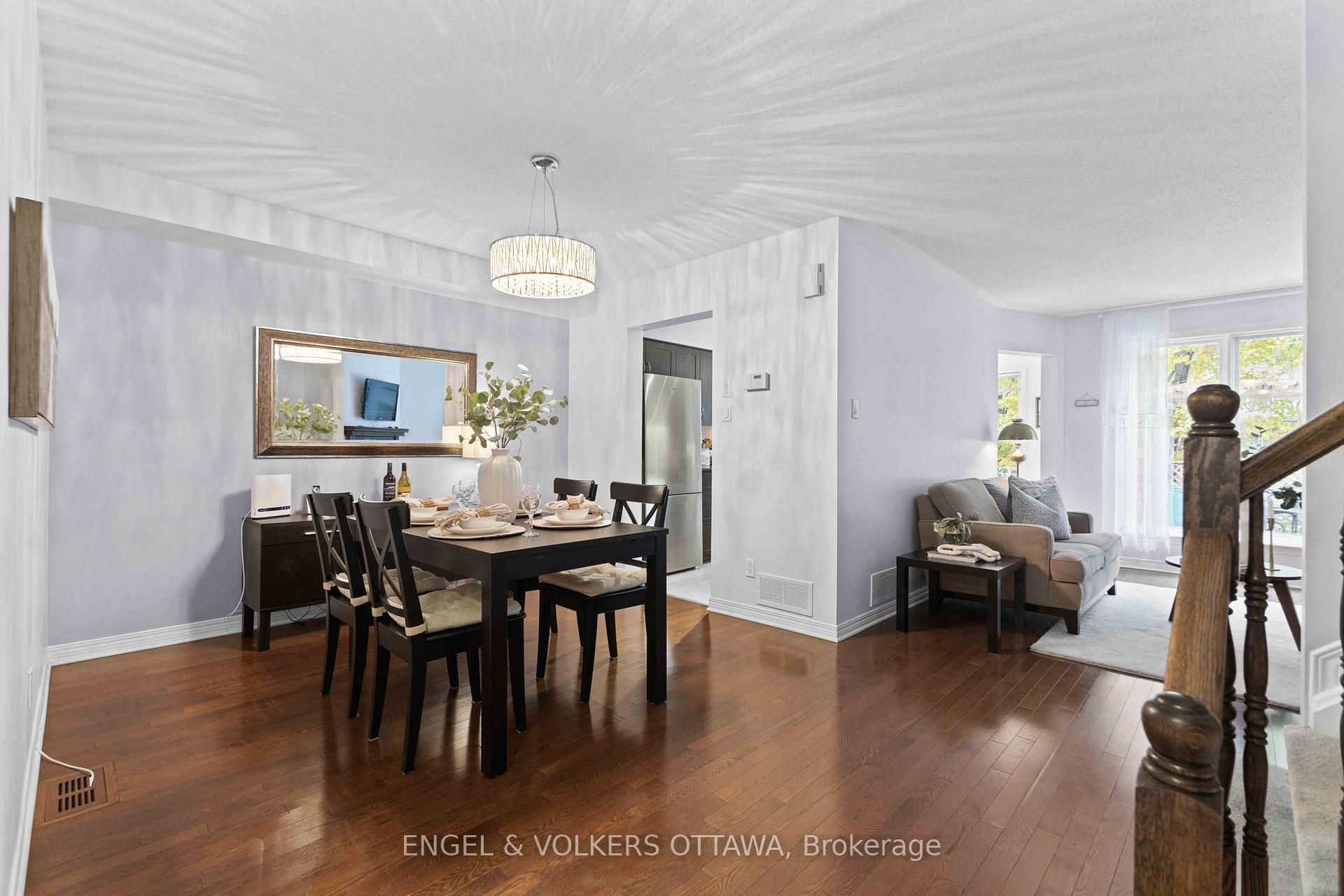 Photo 5 of 21 Kimberwick Crescent, Ottawa, Quinterra — HOMEH