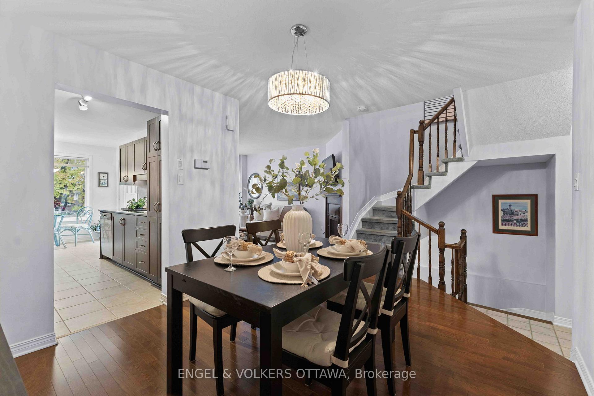 Photo 6 of 21 Kimberwick Crescent, Ottawa, Quinterra — HOMEH