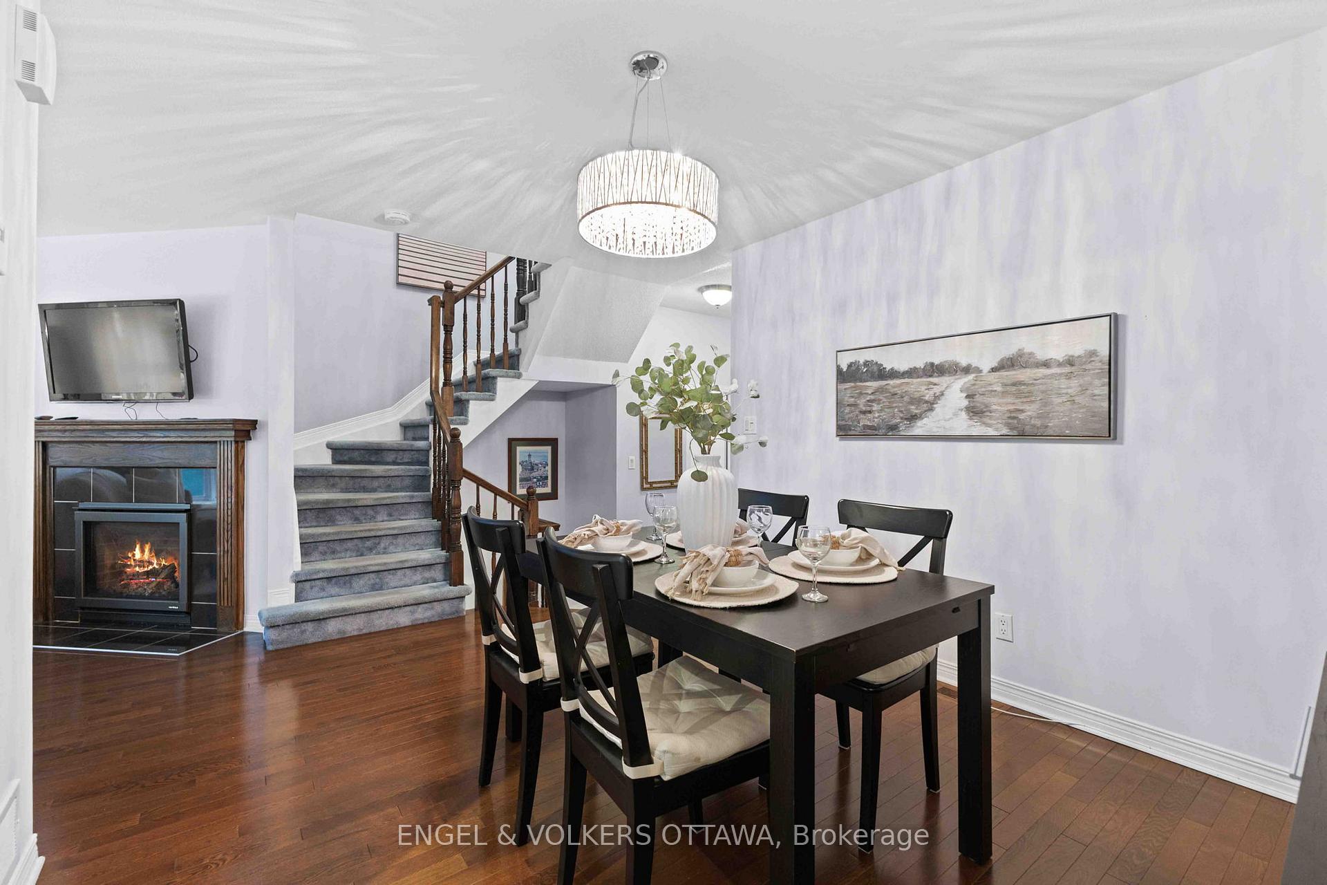 Photo 7 of 21 Kimberwick Crescent, Ottawa, Quinterra — HOMEH