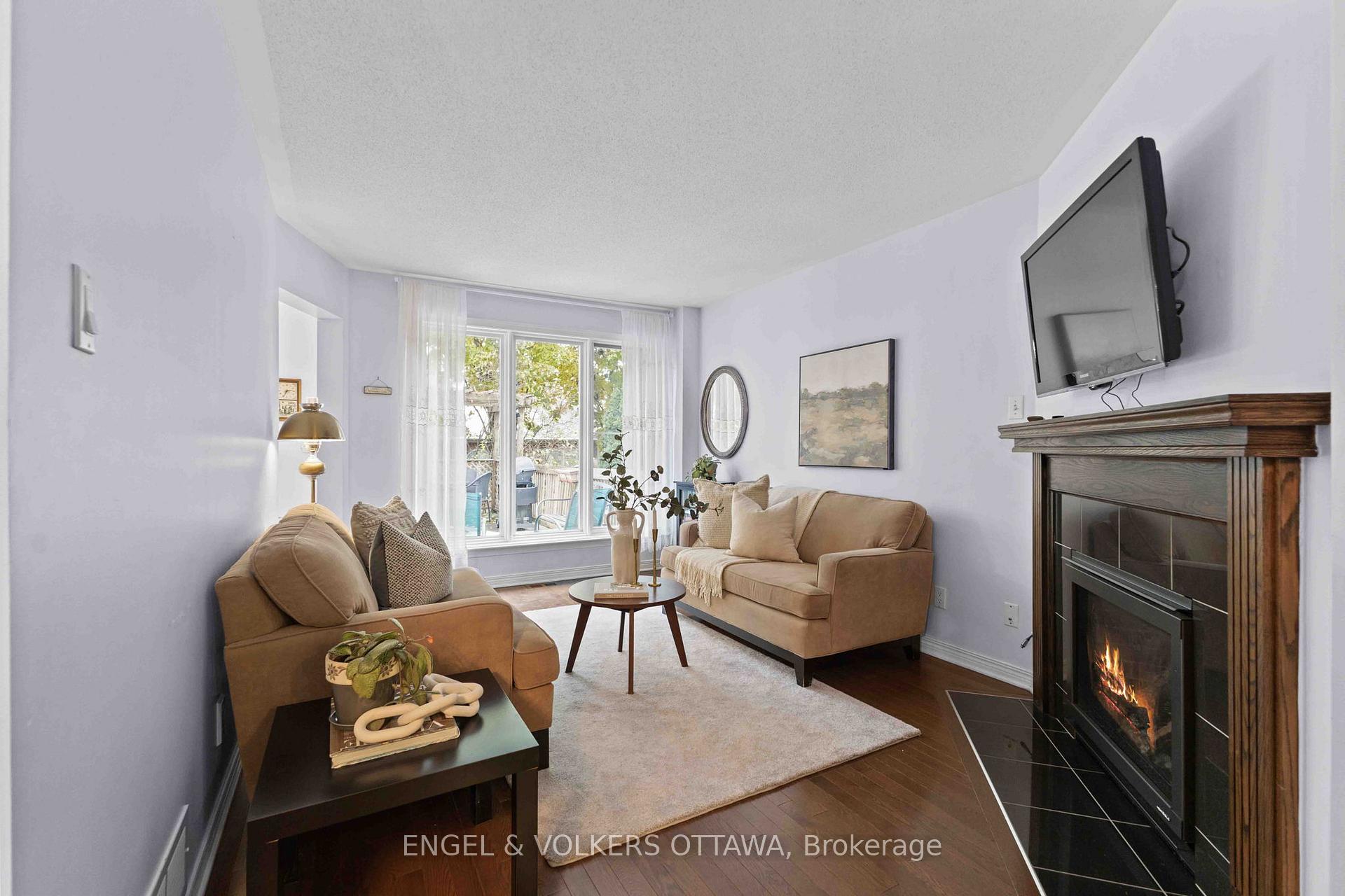Photo 15 of 21 Kimberwick Crescent, Ottawa, Quinterra — HOMEH
