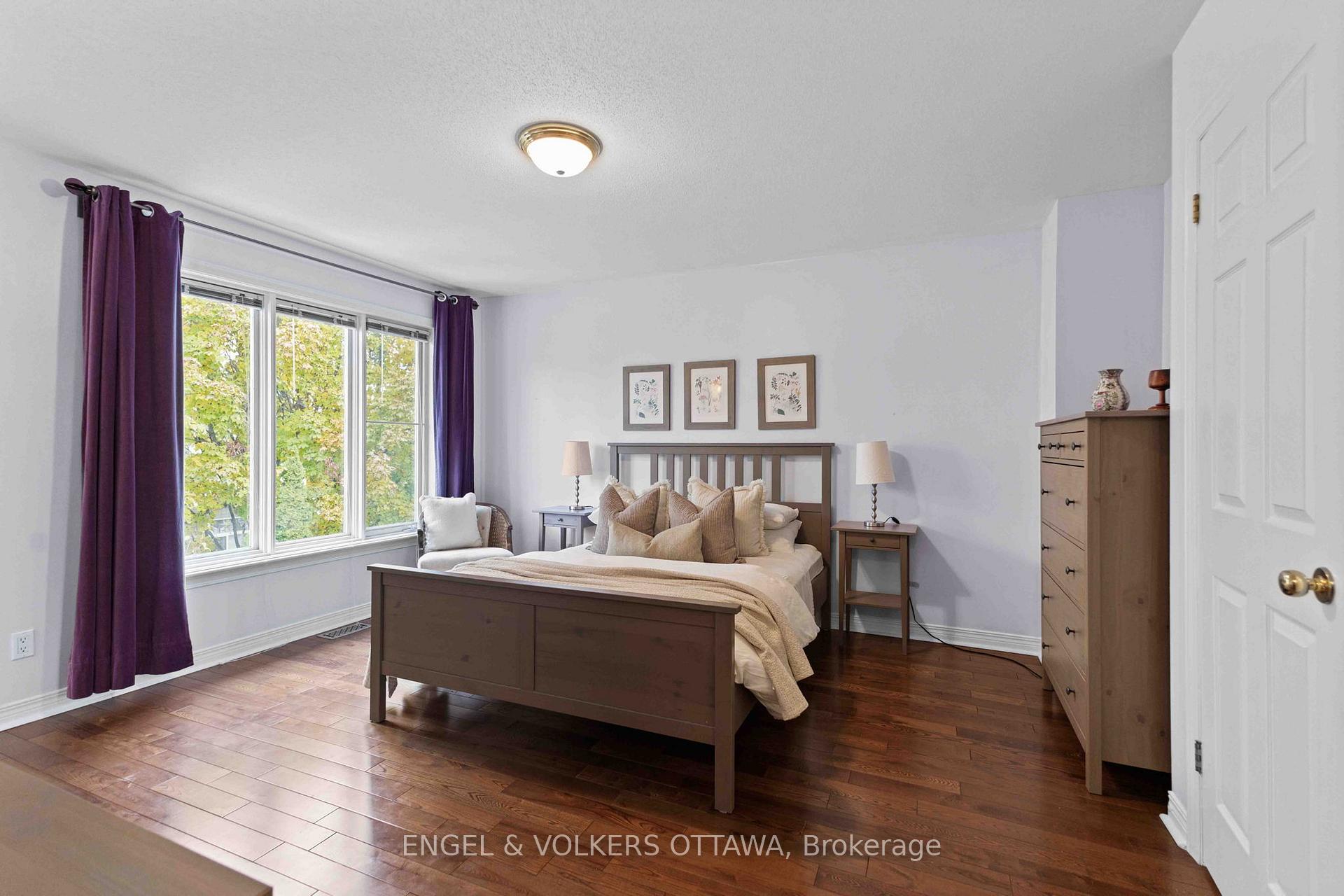 Photo 23 of 21 Kimberwick Crescent, Ottawa, Quinterra — HOMEH