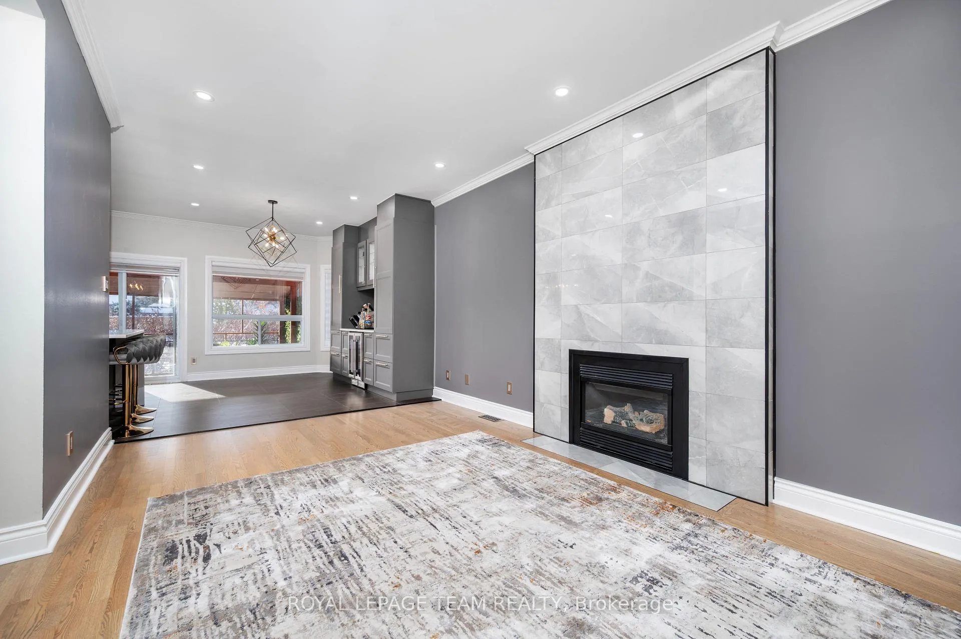 Photo 12 of 115 Grandpark Circle, Ottawa, Hunt Club Park — HOMEH