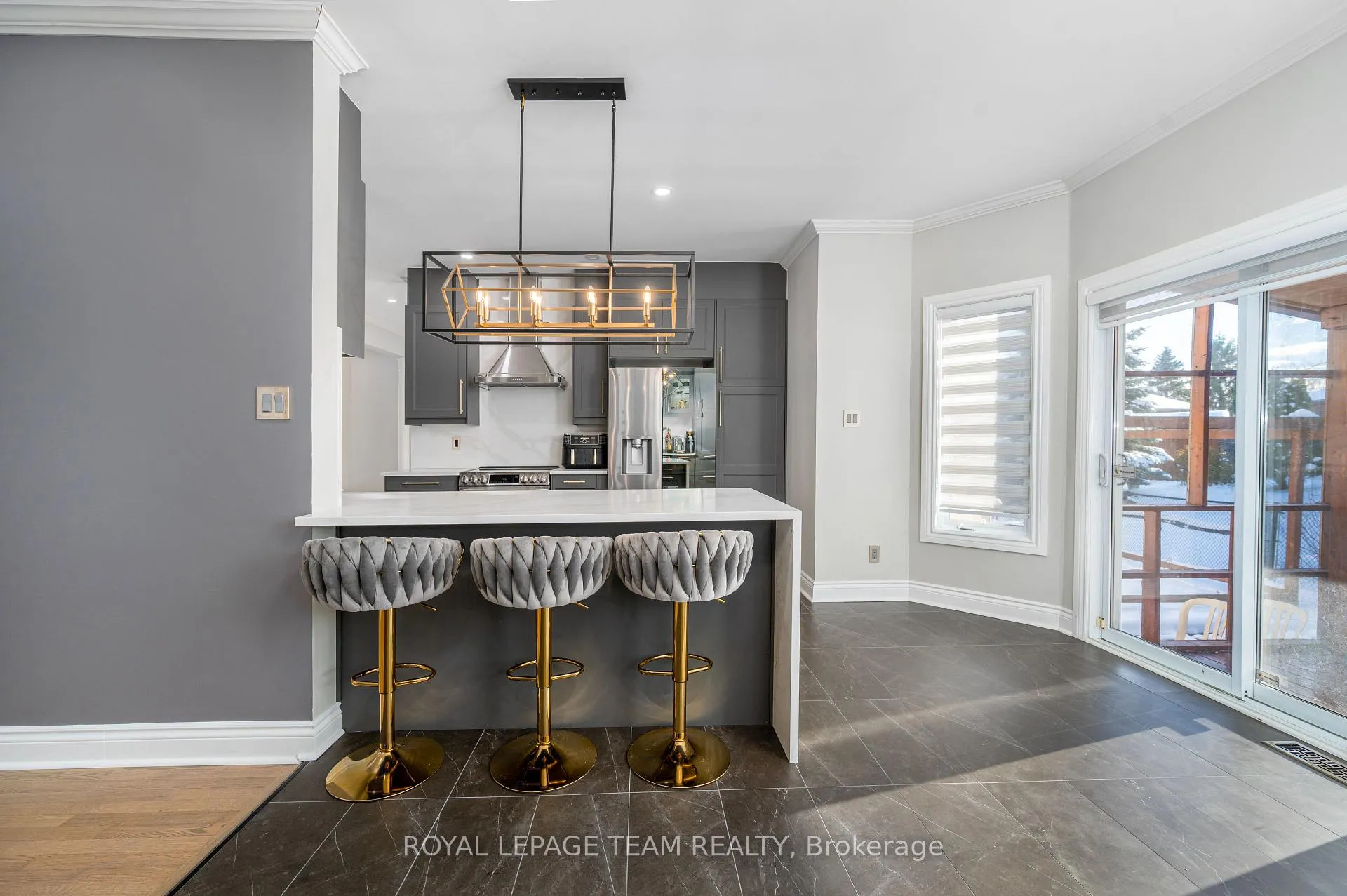 Photo 15 of 115 Grandpark Circle, Ottawa, Hunt Club Park — HOMEH