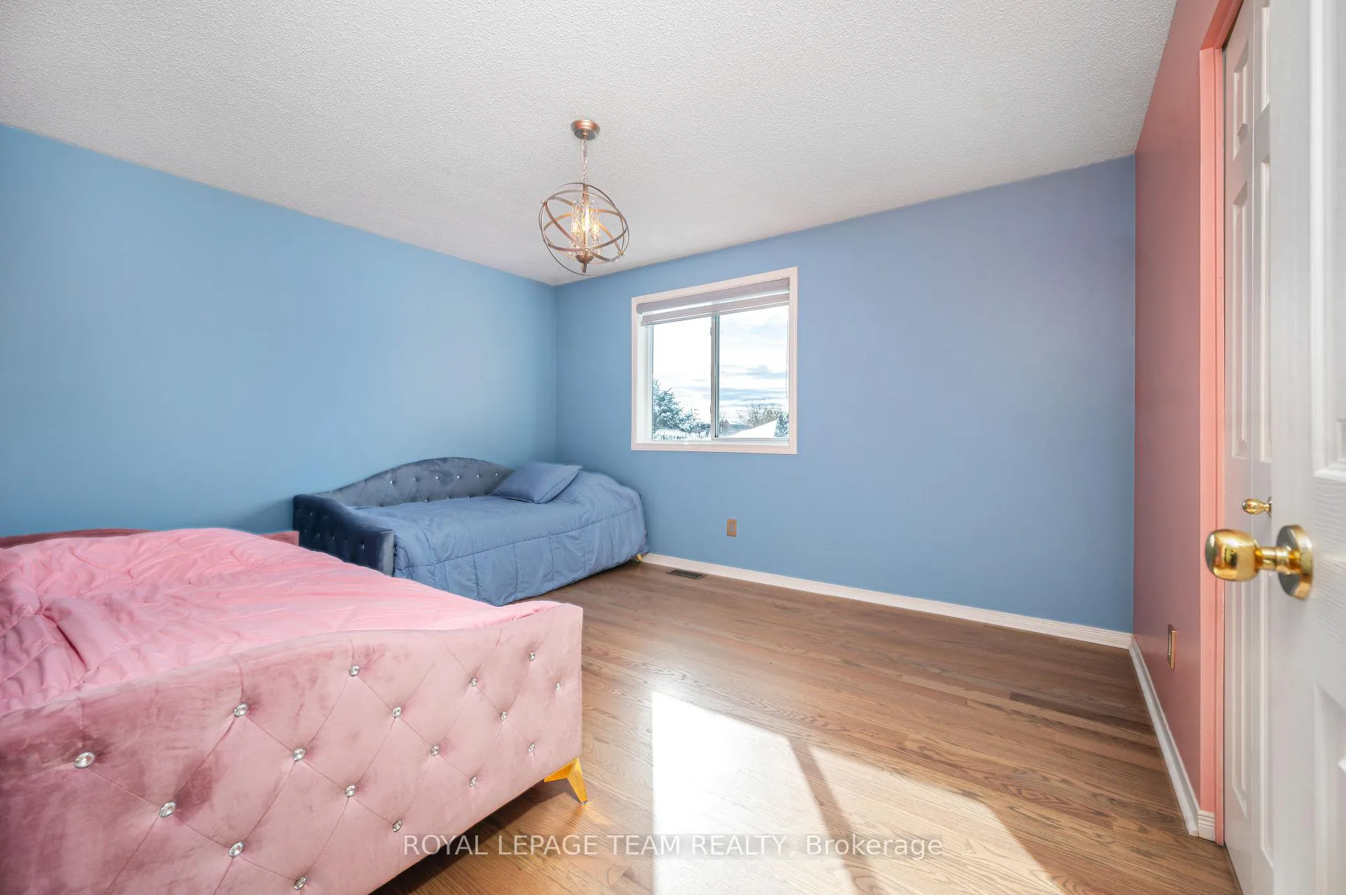Photo 29 of 115 Grandpark Circle, Ottawa, Hunt Club Park — HOMEH