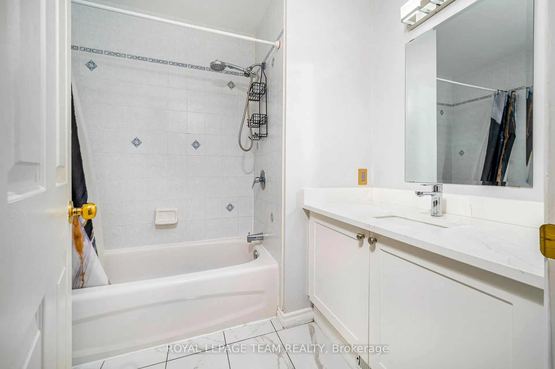 Photo 33 of 115 Grandpark Circle, Ottawa, Hunt Club Park — HOMEH