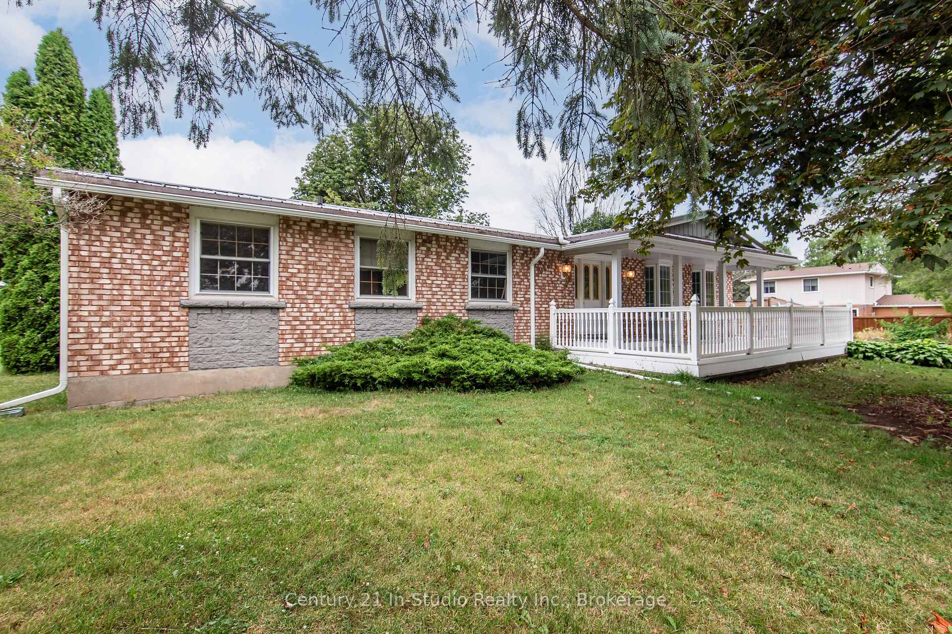 Photo 2 of 1116 Milne Drive, Kincardine — HOMEH