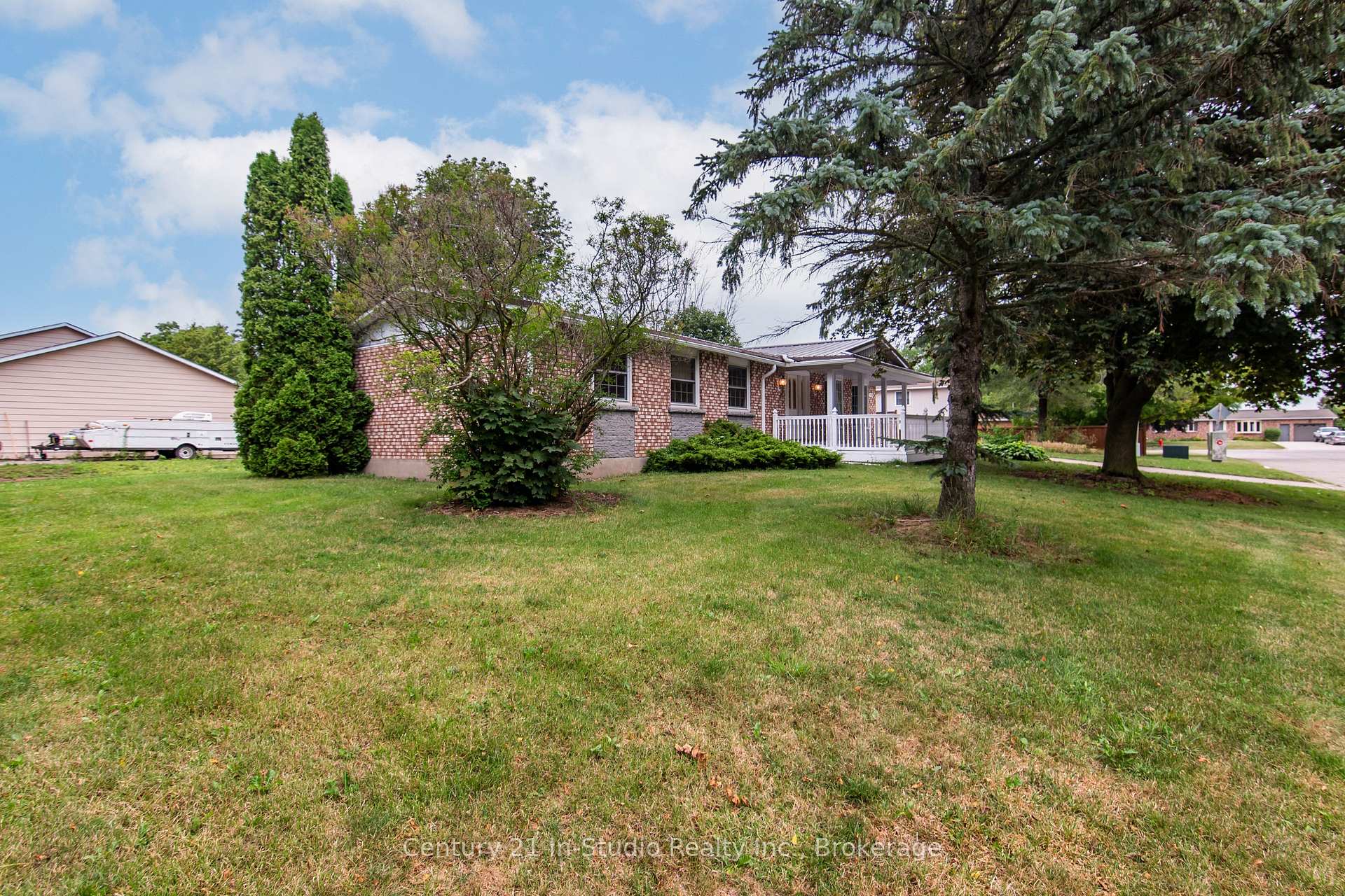 Photo 5 of 1116 Milne Drive, Kincardine — HOMEH