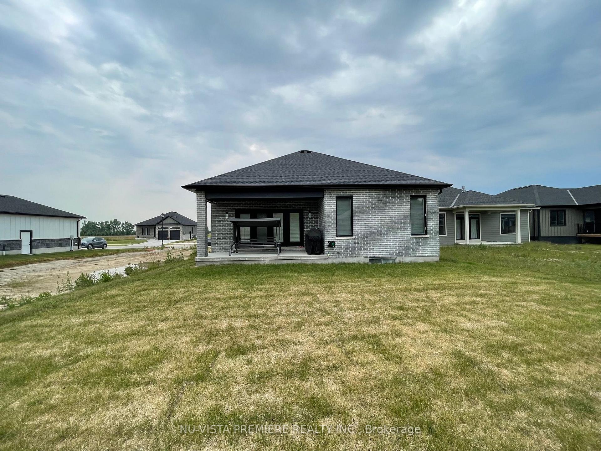 Photo 47 of 38 Brooklawn Drive, Lambton Shores, Grand Bend — HOMEH