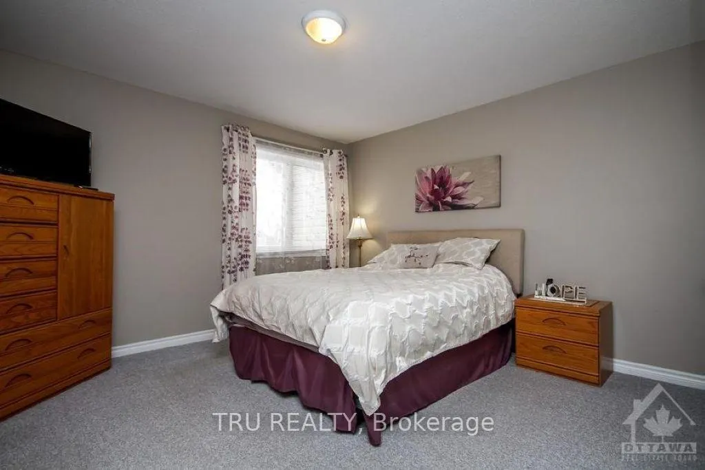 Photo 14 of 161 Tandalee Crescent, Ottawa, Kanata - Emerald Meadows/Trailwest — HOMEH