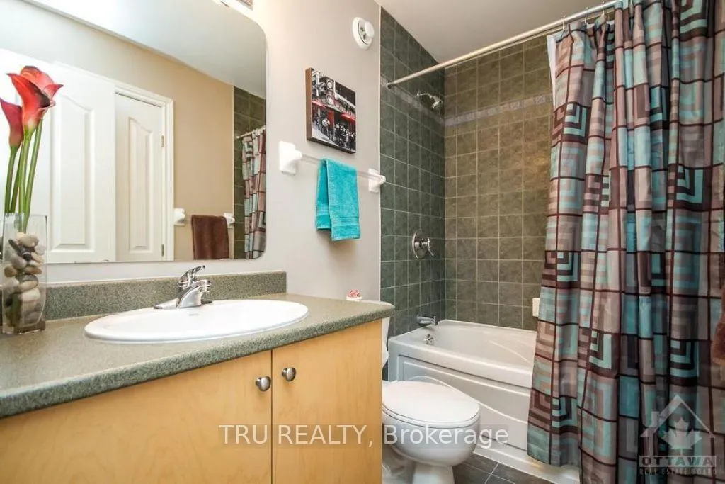 Photo 22 of 161 Tandalee Crescent, Ottawa, Kanata - Emerald Meadows/Trailwest — HOMEH