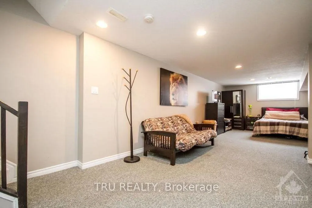 Photo 23 of 161 Tandalee Crescent, Ottawa, Kanata - Emerald Meadows/Trailwest — HOMEH