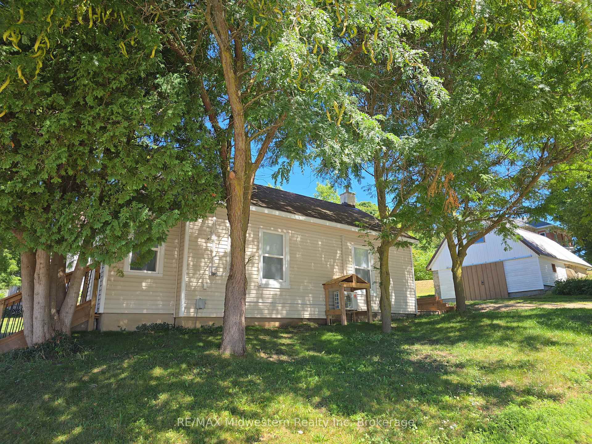Photo 2 of 3089 Patrick Street, Howick — HOMEH