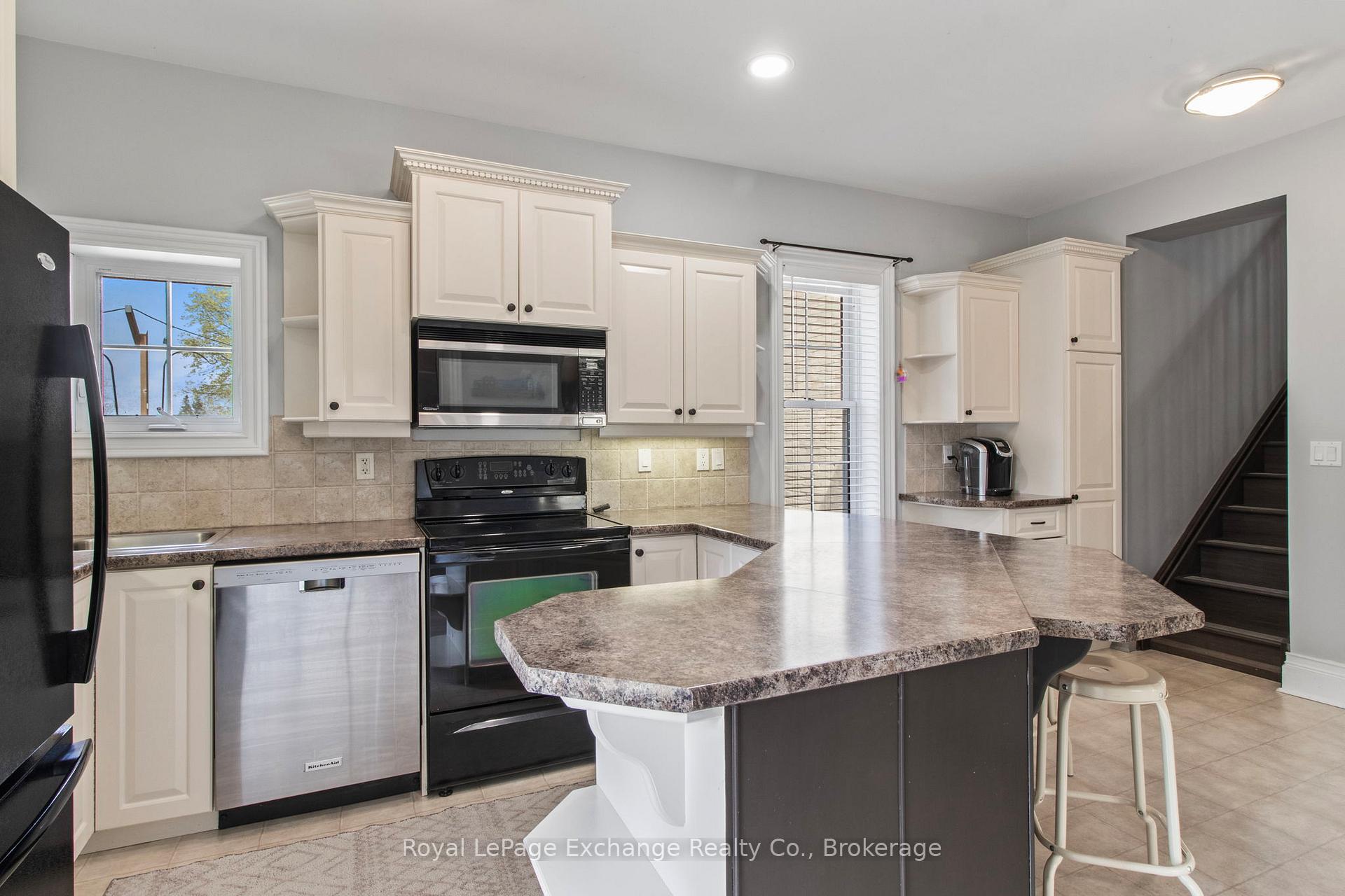 Photo 7 of 1180 Queen Street, Kincardine — HOMEH
