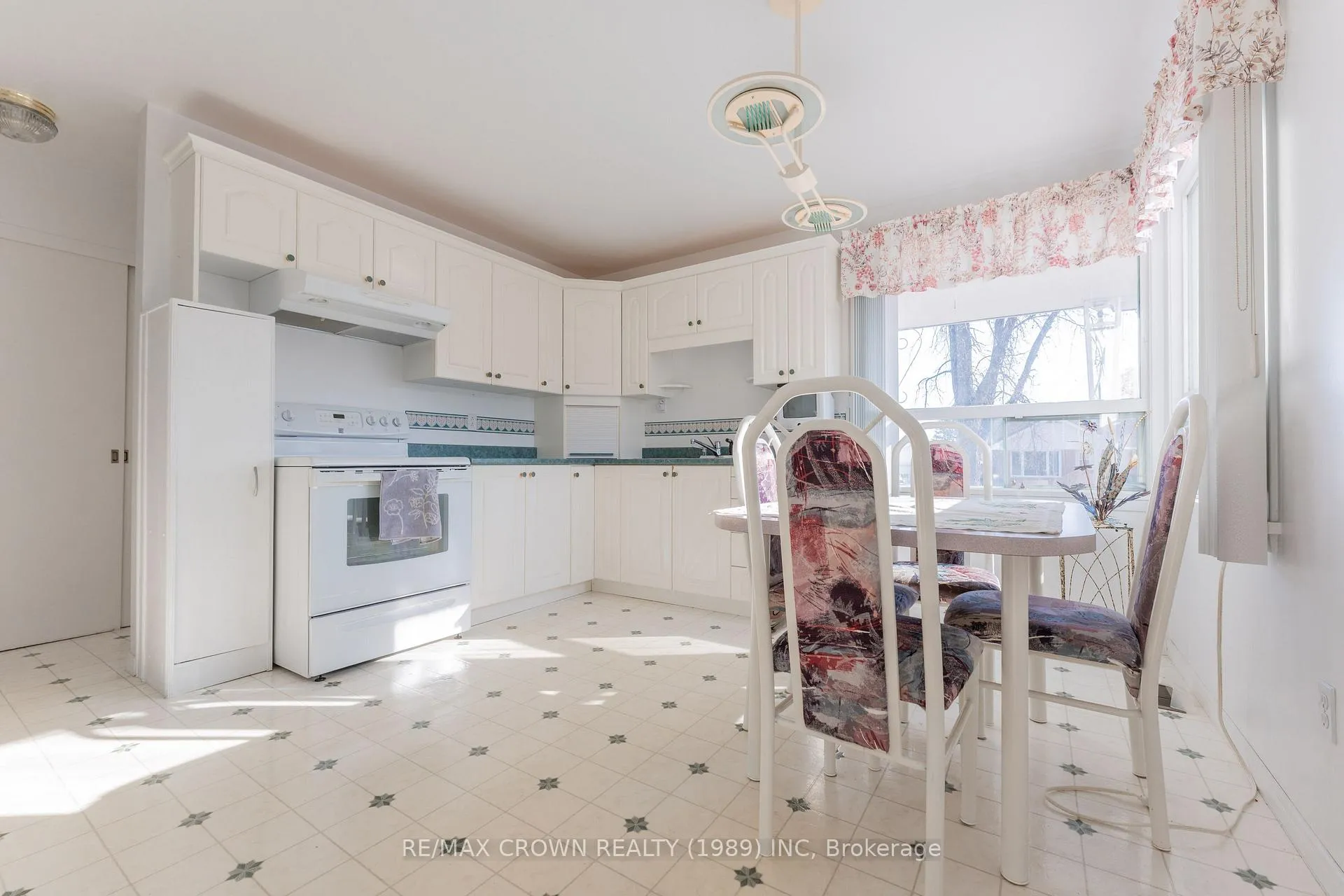 Photo 7 of 34 Maple Drive, Kapuskasing — HOMEH