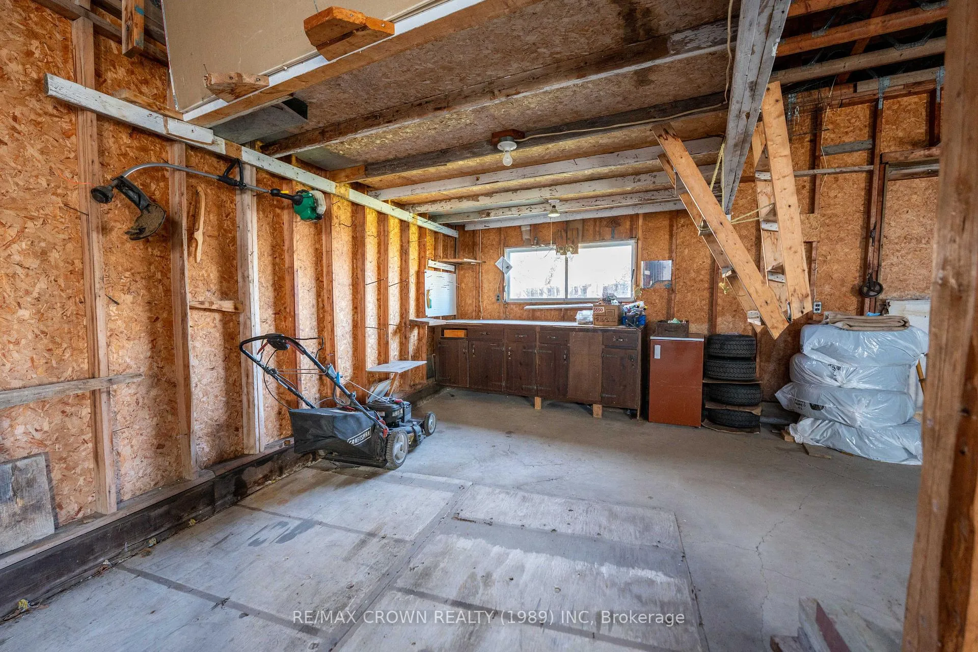 Photo 43 of 34 Maple Drive, Kapuskasing — HOMEH